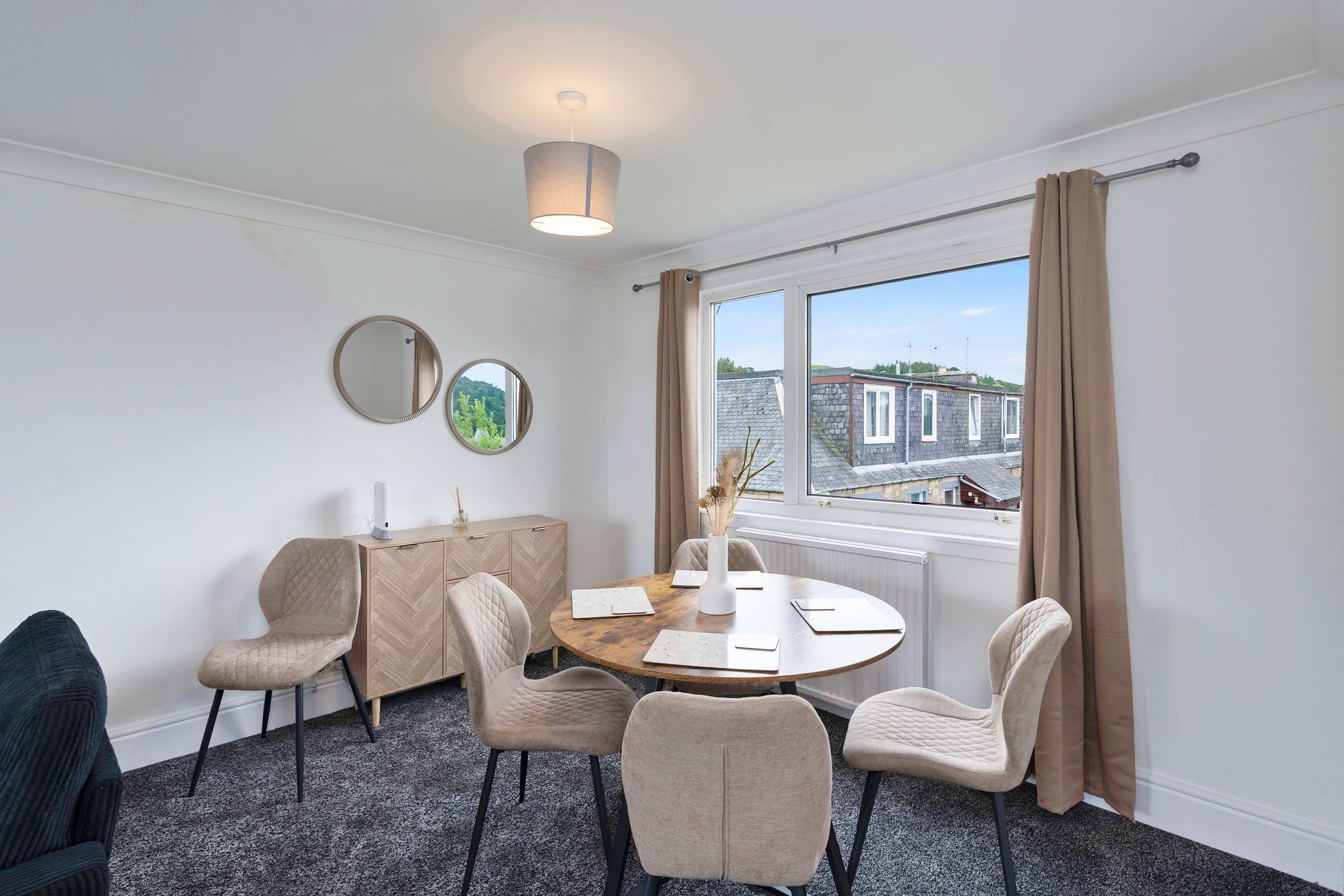 Contractor Friendly Hawick Apt, Parking, Sleeps 5 in Brougham Place 17 TD9 9JU - Property image 8 - VivreStays
