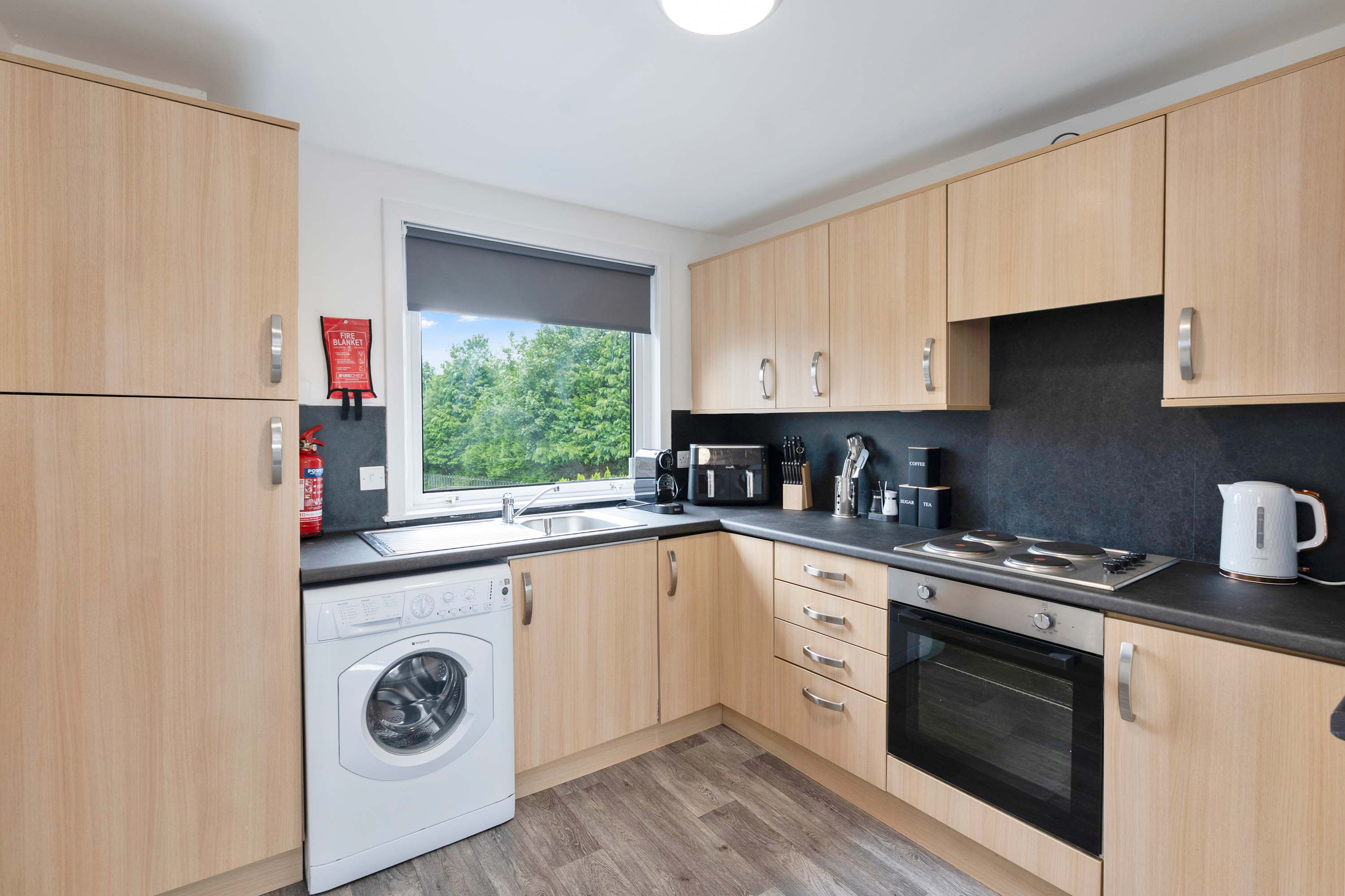 Contractor Friendly Hawick Apt, Parking, Sleeps 5 in Brougham Place 17 TD9 9JU - Property image 12 - VivreStays