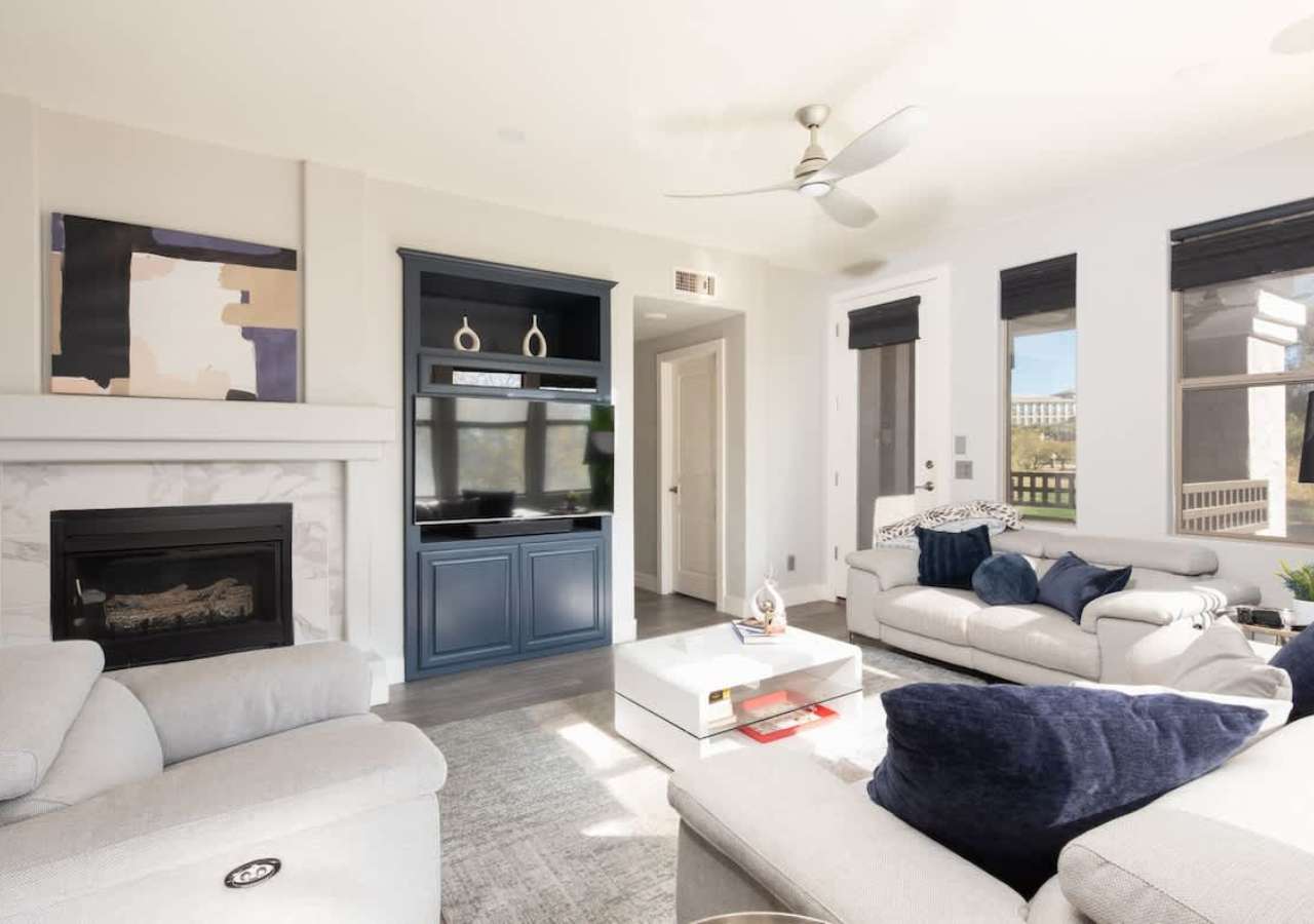 Scottsdale Condo Overlooking Golf Course