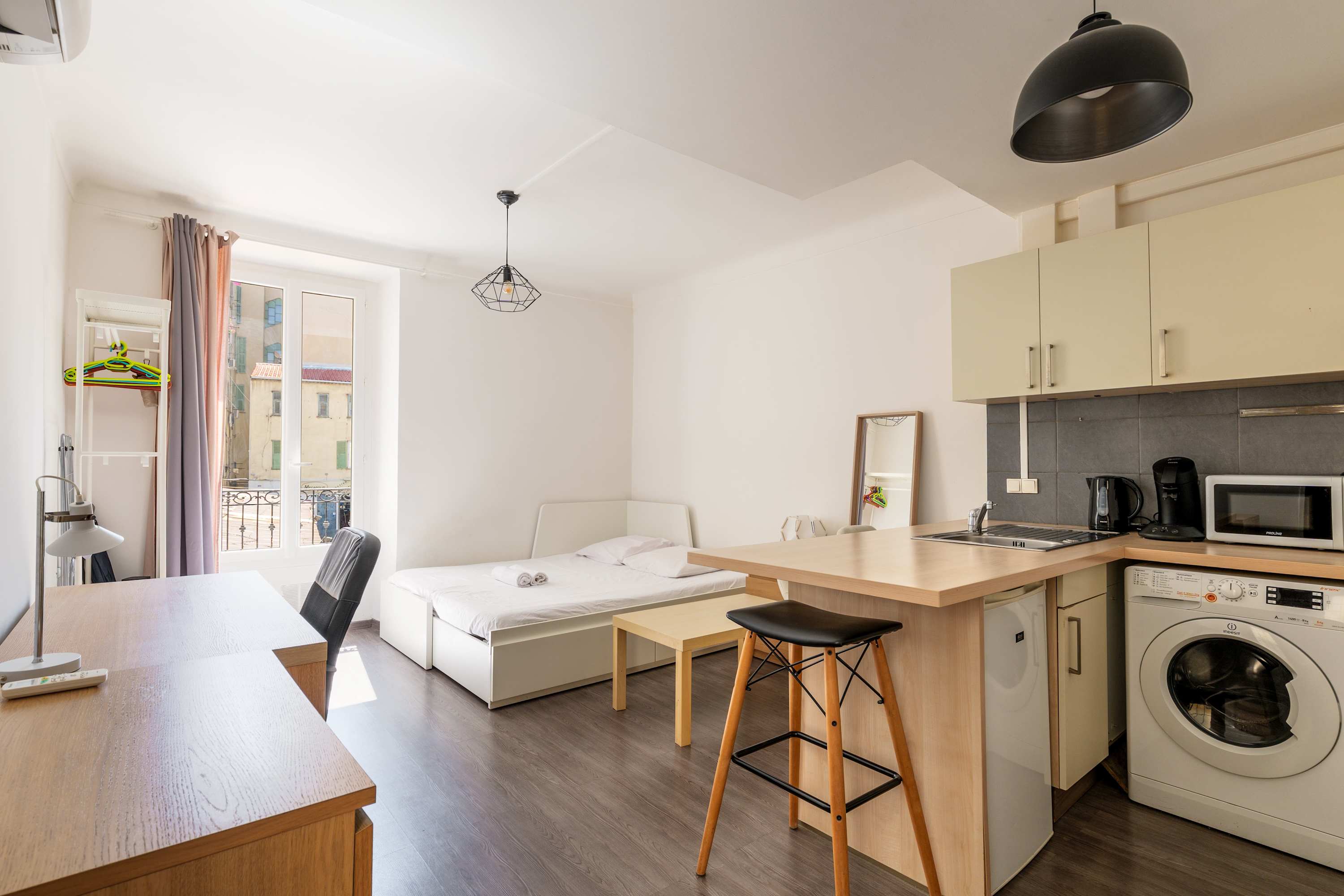Joli studio-Clim-Wifi- 100m Promenade du Paillon