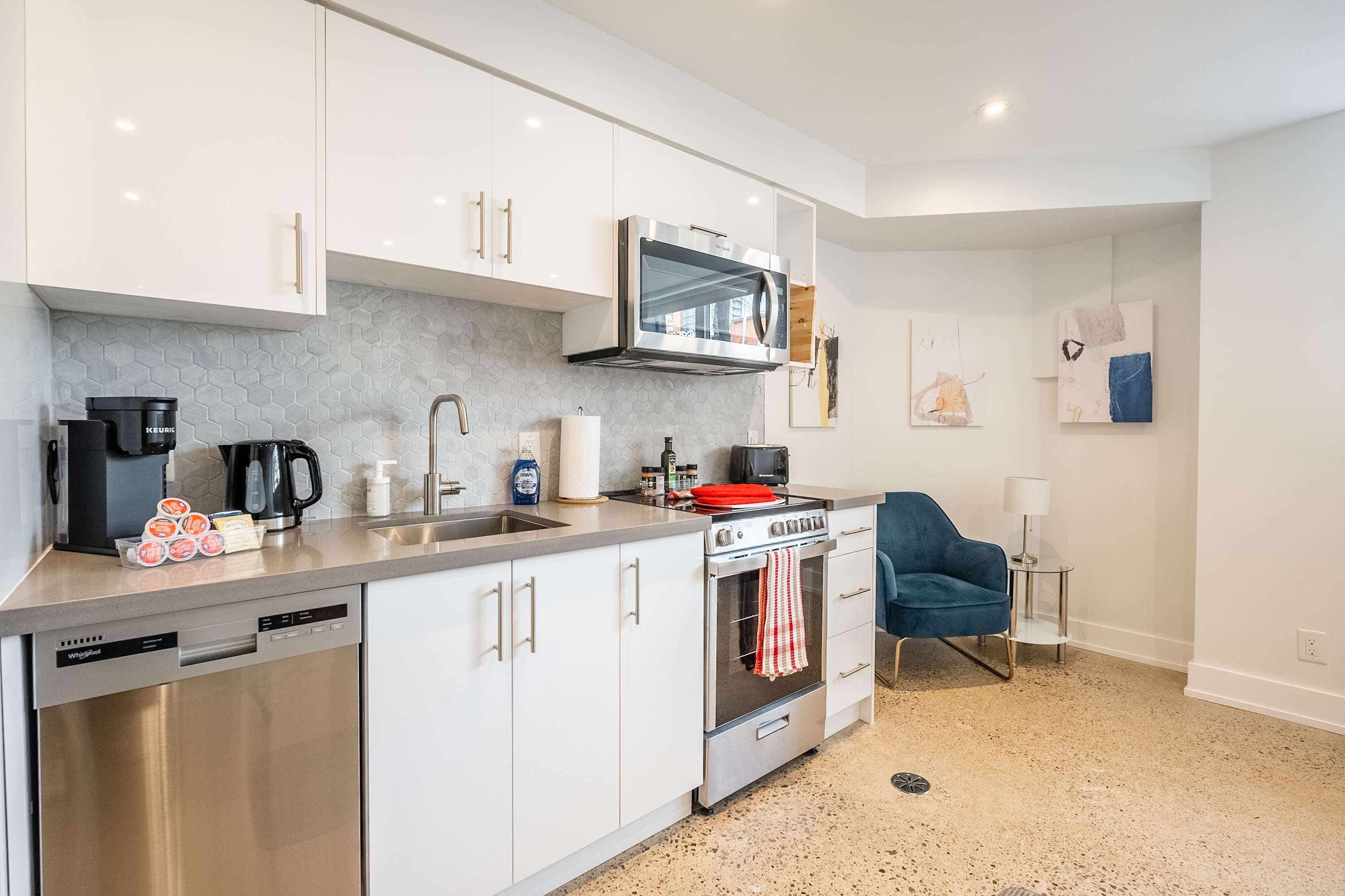 Fully equipped kitchen 