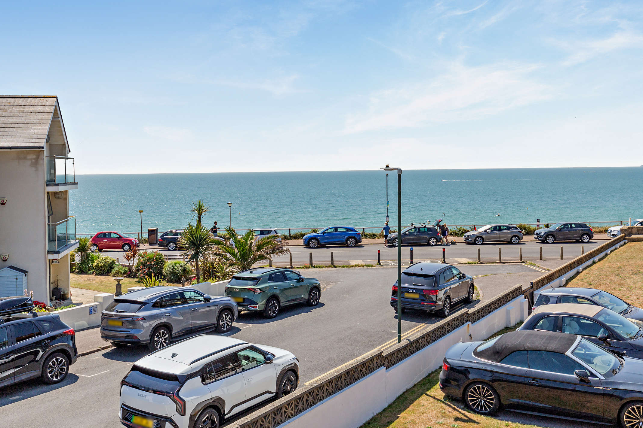 Ocean View Beach Apartment with Balcony & Parking in Warren Edge Close 7 BH6 4AY - Property image 22 - VivreStays