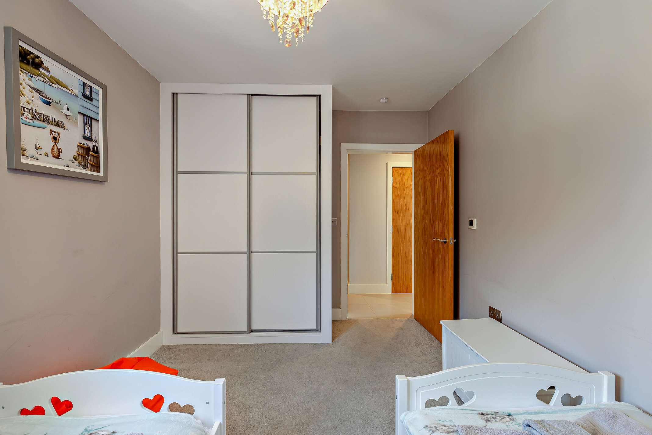 Ocean View Beach Apartment with Balcony & Parking in Warren Edge Close 7 BH6 4AY - Property image 8 - VivreStays