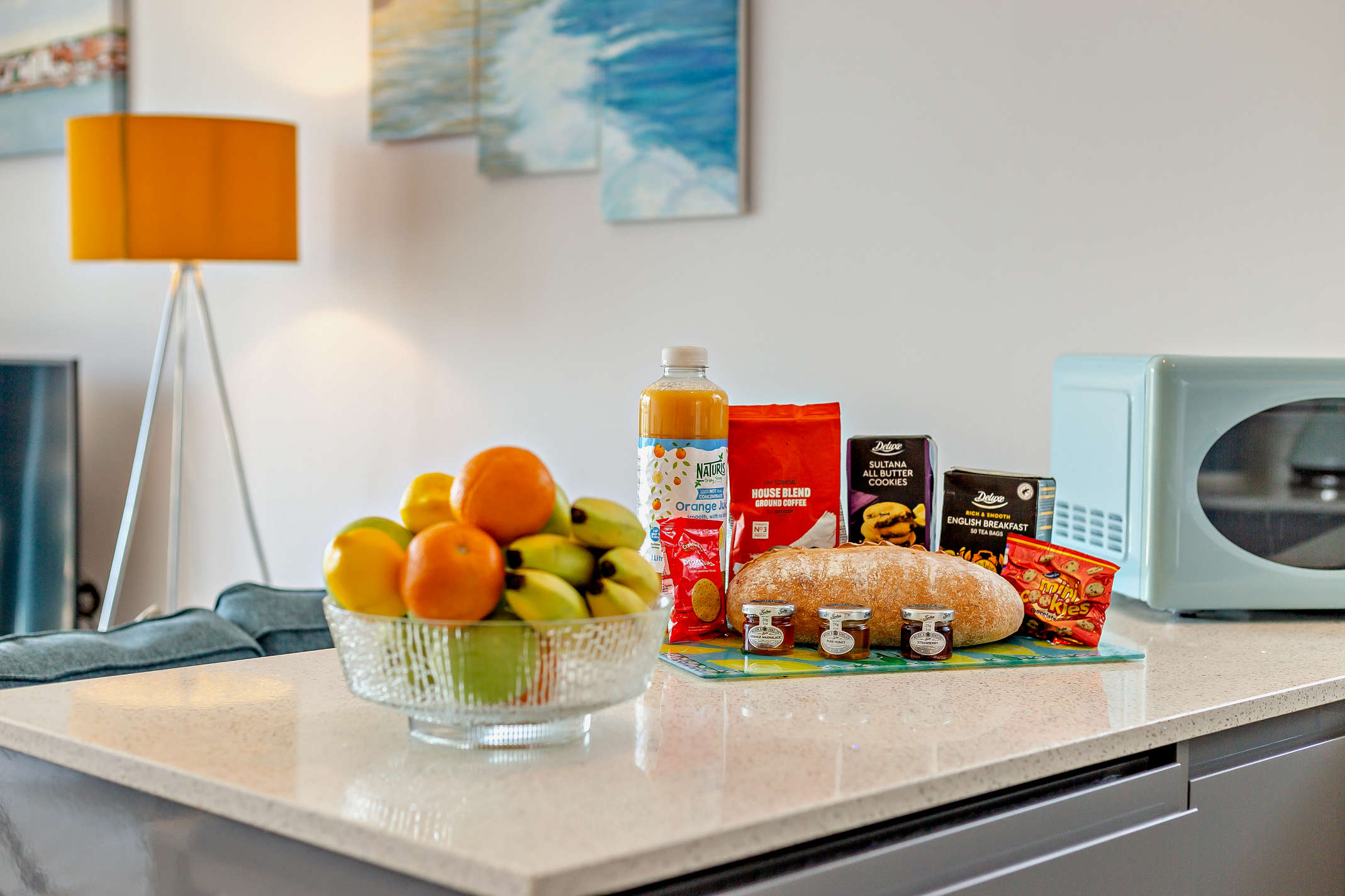 Ocean View Beach Apartment with Balcony & Parking in Warren Edge Close 7 BH6 4AY - Property image 17 - VivreStays