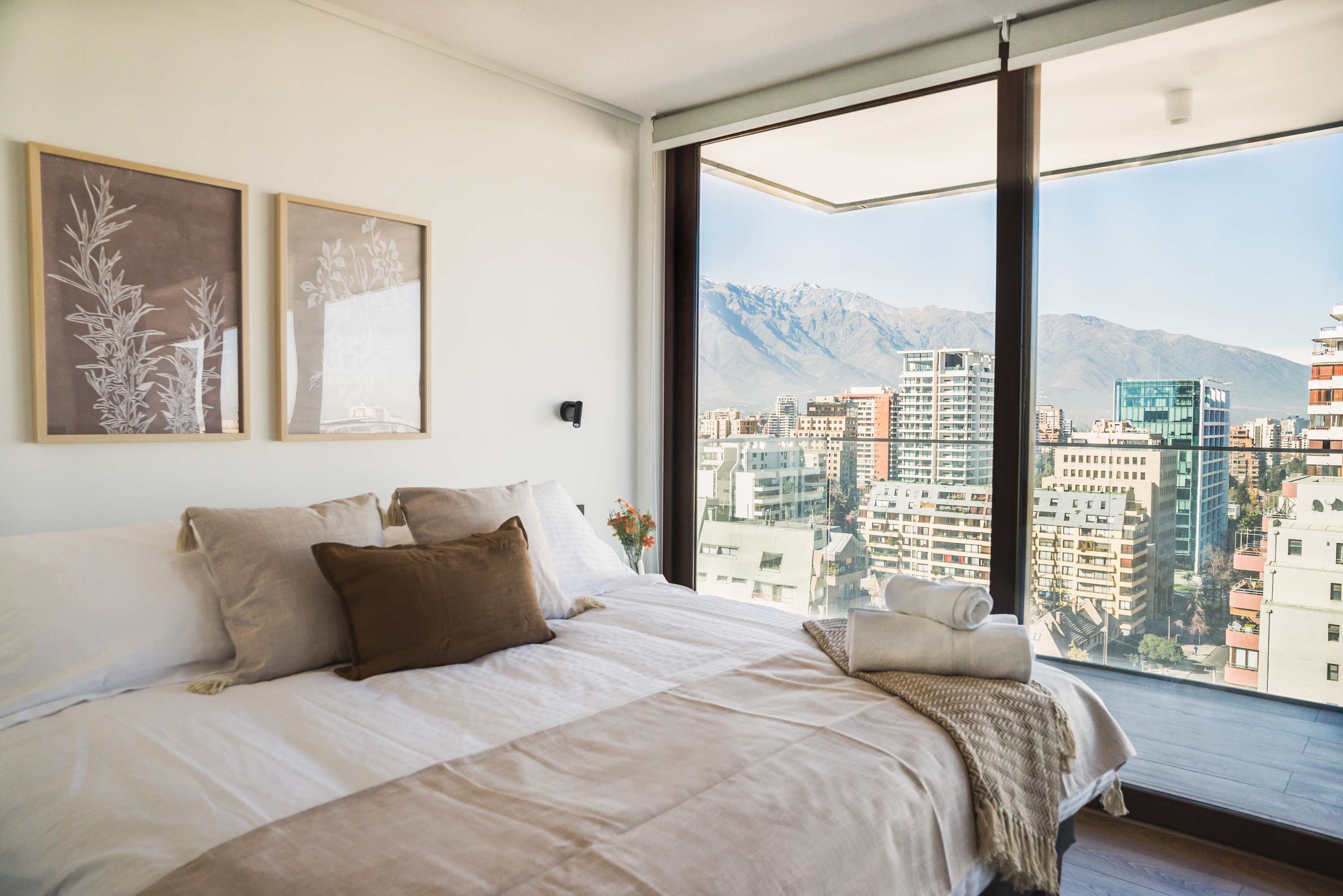 Prime 2BR Oasis in the Heart of Las Condes 