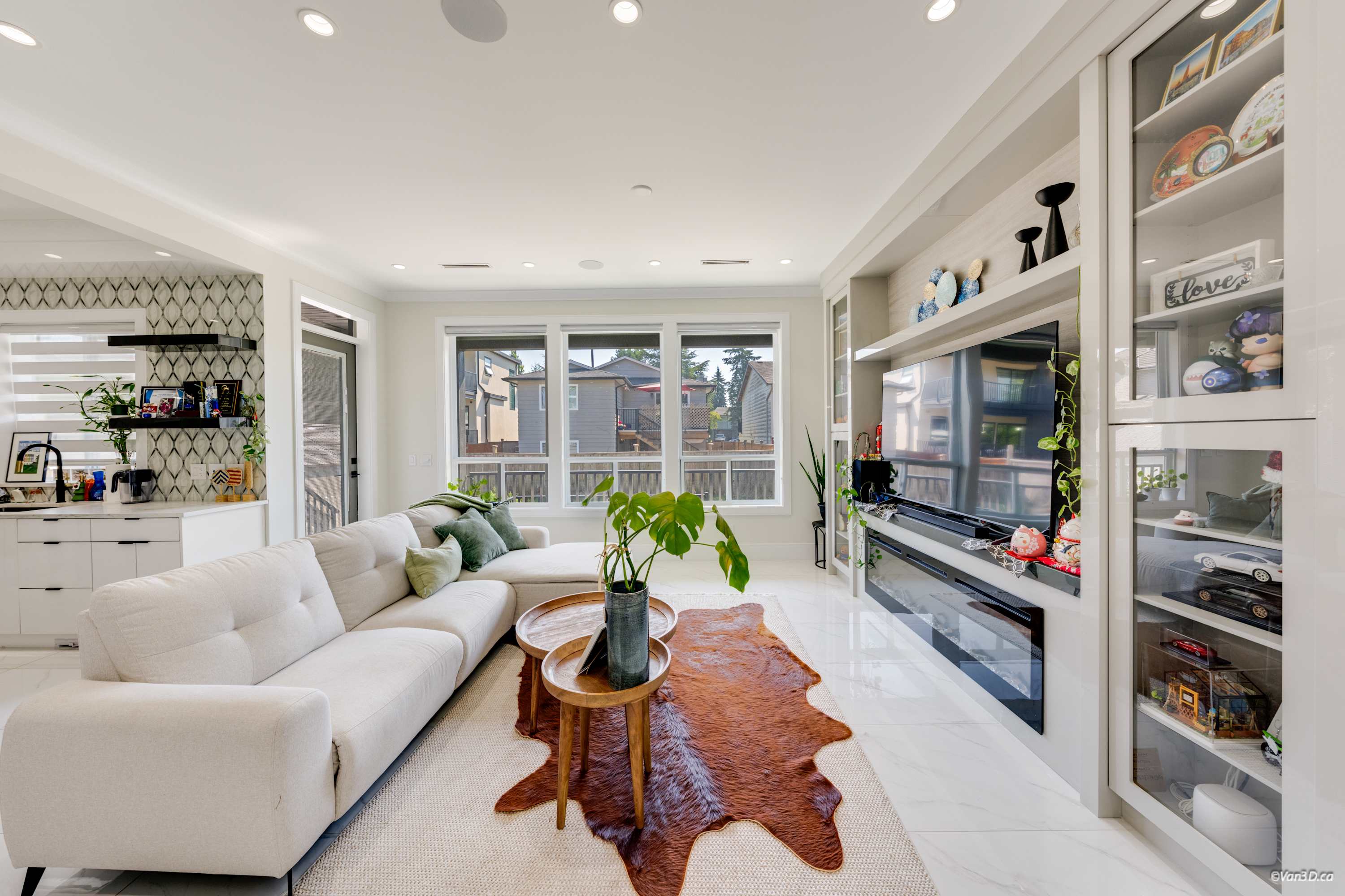 Private 4 Bedrooms + Ensuite in Quiet Delta Home