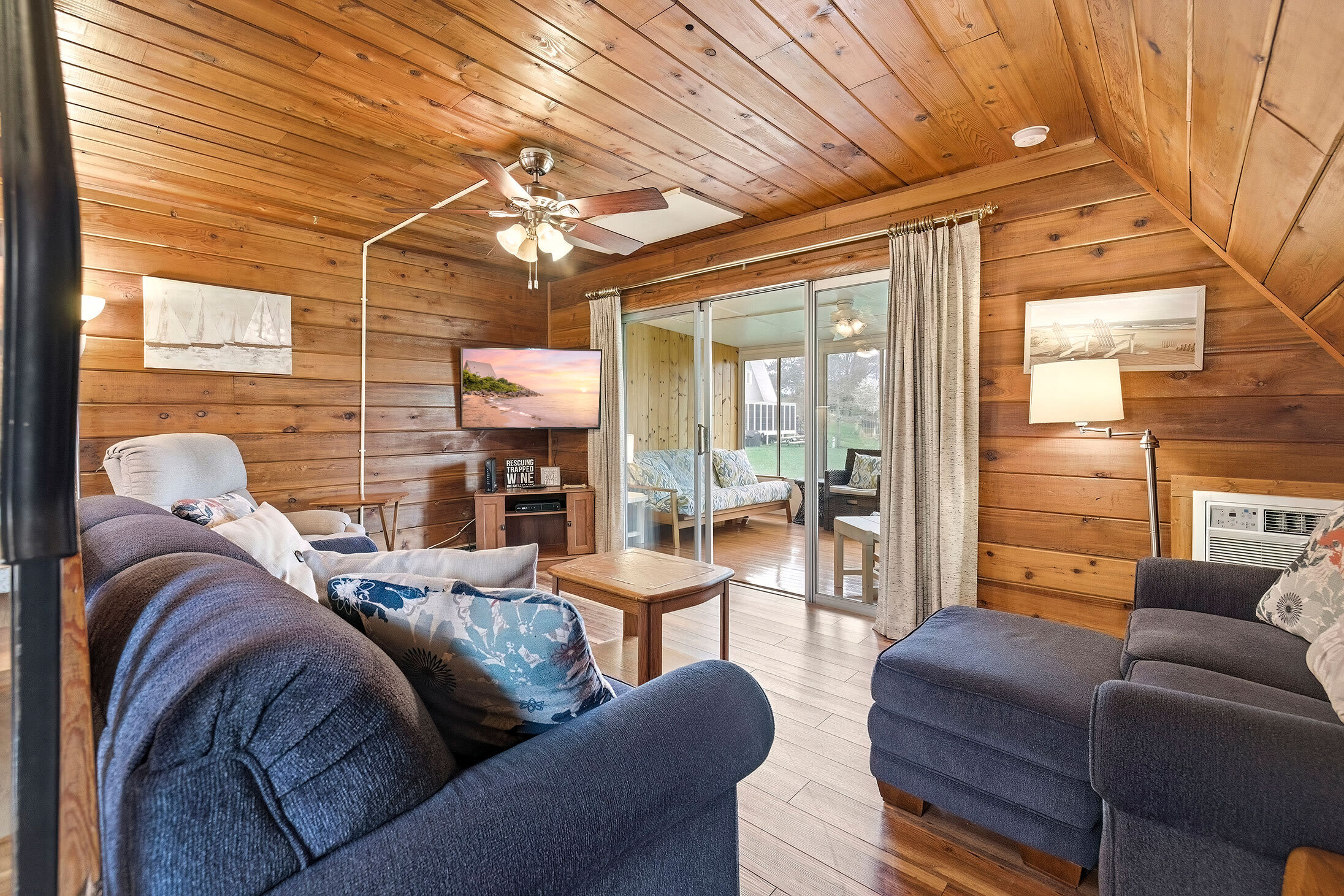 Lounge here, then let the day spill into the next space.