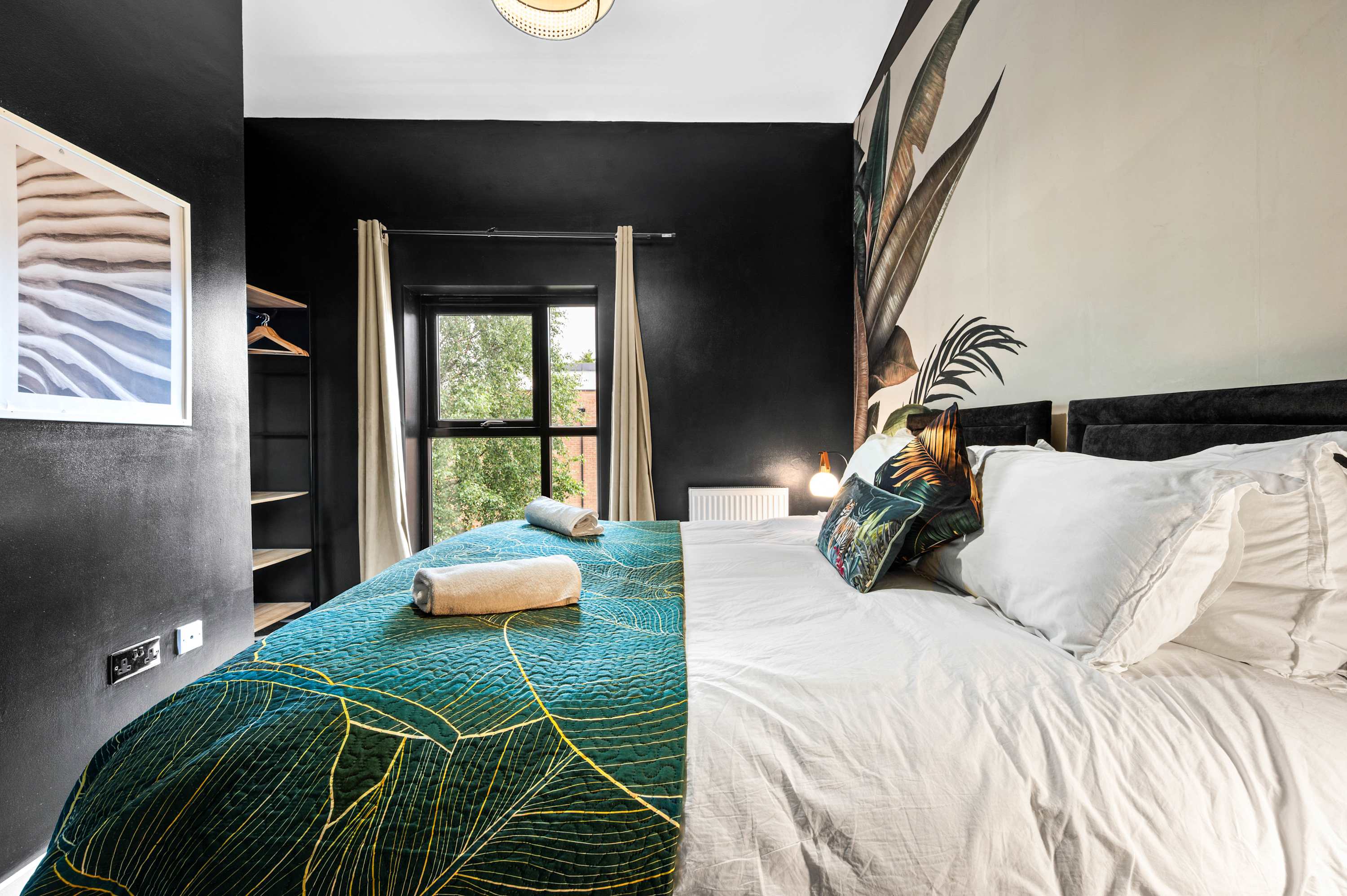 Salford Quays Luxury Safari Retreat – Free Parking in Cooke Place 21 M5 3LJ - Property image 42 - VivreStays