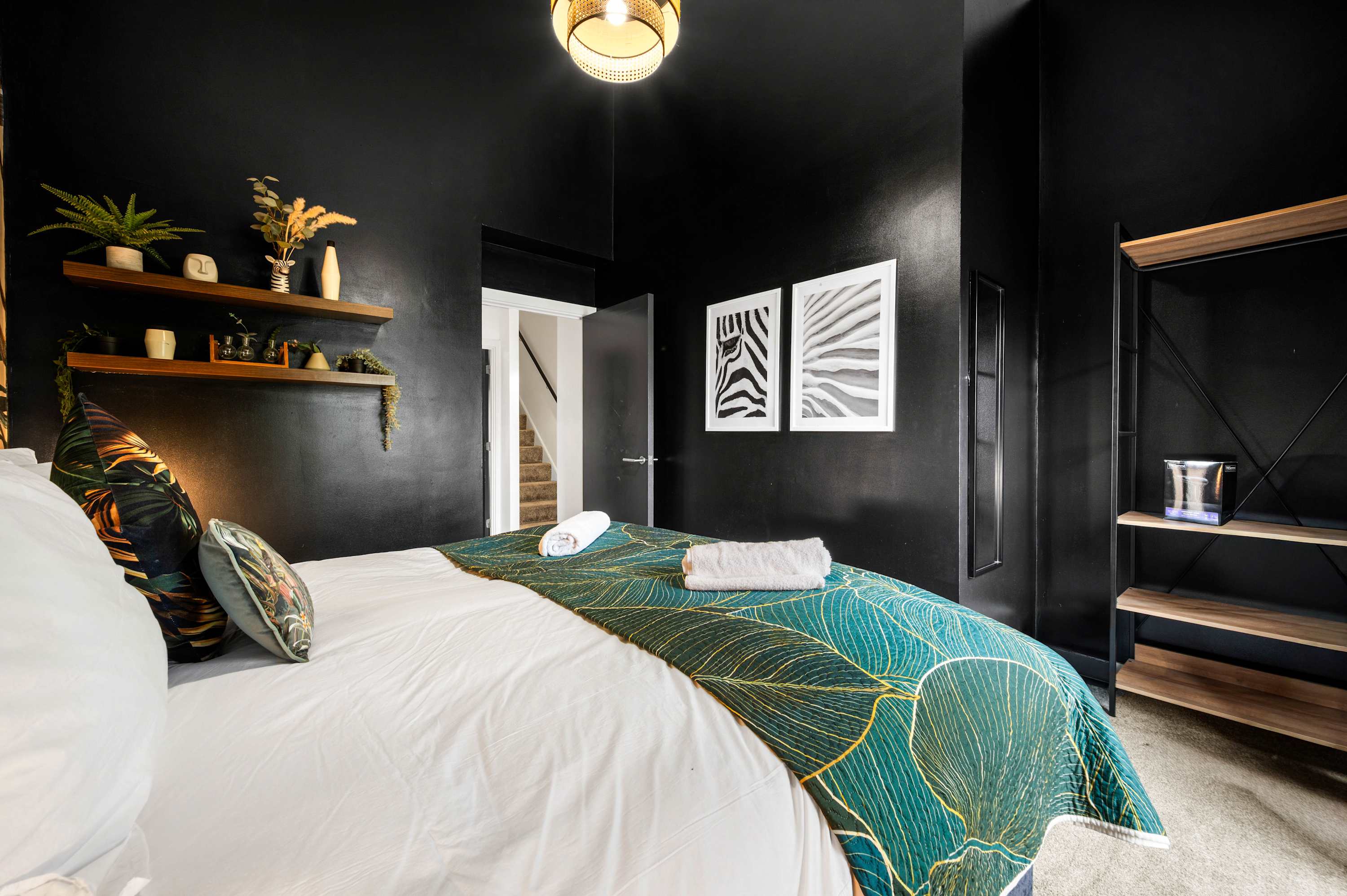 Salford Quays Luxury Safari Retreat – Free Parking in Cooke Place 21 M5 3LJ - Property image 43 - VivreStays