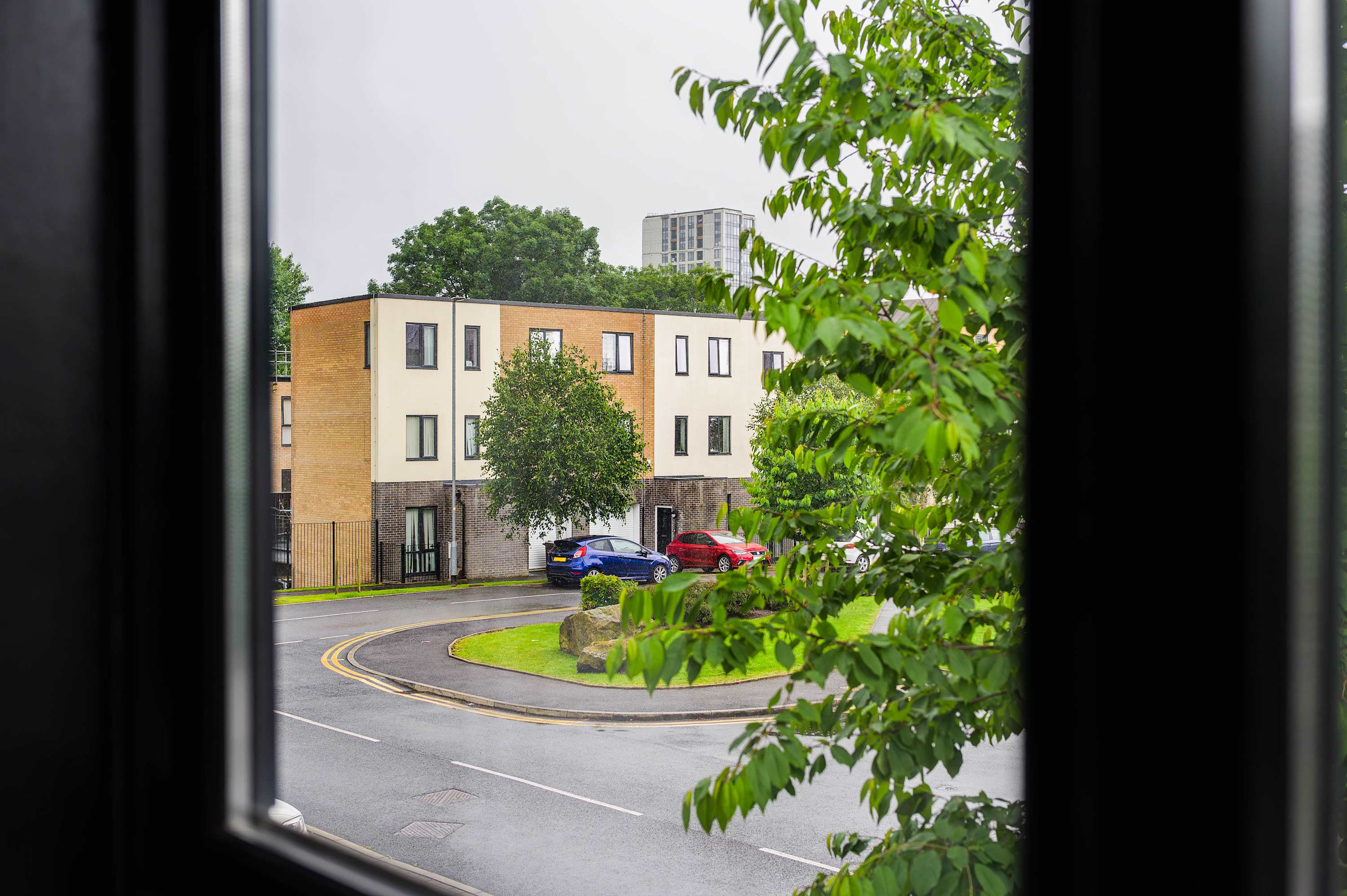 Salford Quays Luxury Safari Retreat – Free Parking in Cooke Place 21 M5 3LJ - Property image 46 - VivreStays