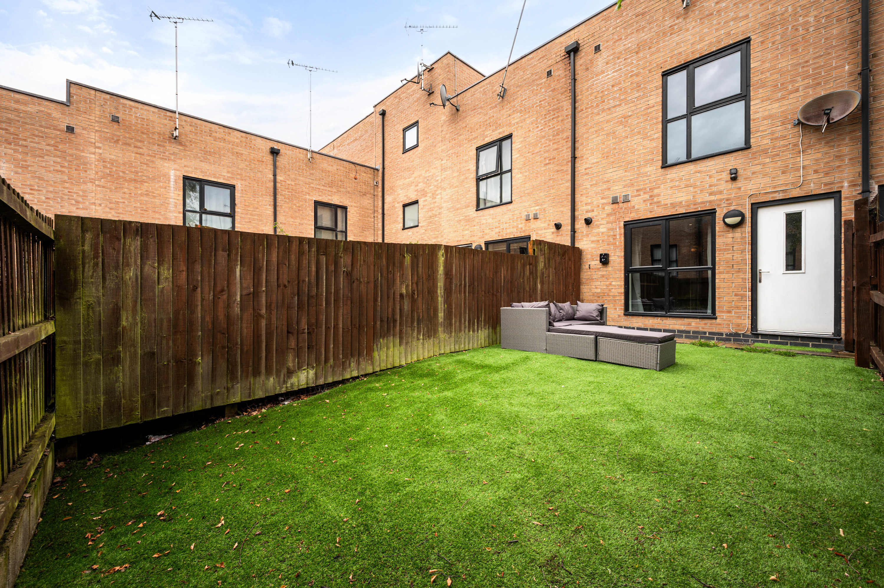 Salford Quays Luxury Safari Retreat – Free Parking in Cooke Place 21 M5 3LJ - Property image 53 - VivreStays