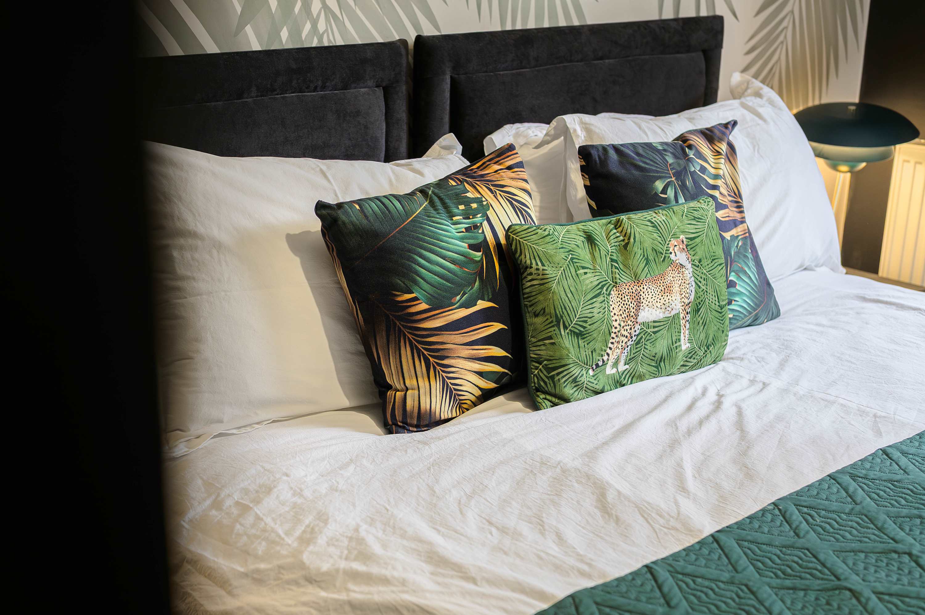 Salford Quays Luxury Safari Retreat – Free Parking in Cooke Place 21 M5 3LJ - Property image 60 - VivreStays