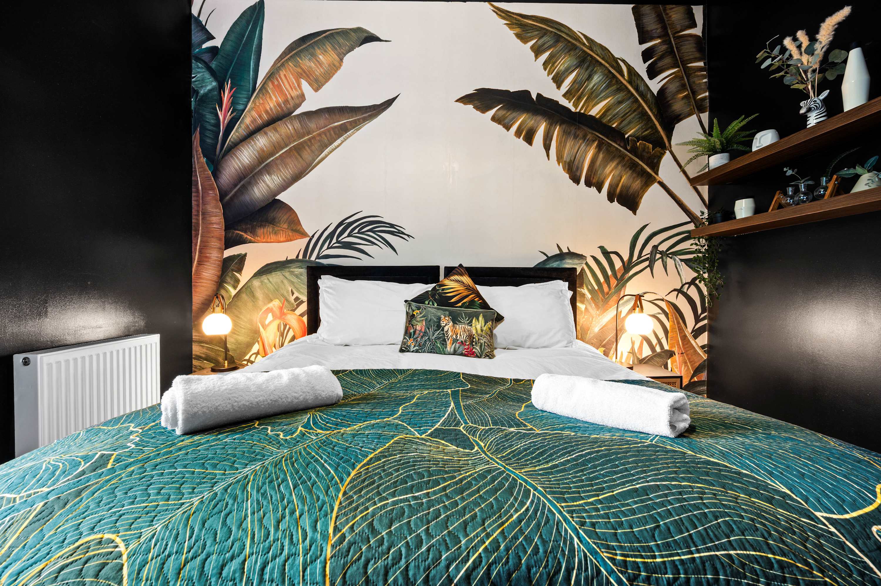Salford Quays Luxury Safari Retreat – Free Parking in Cooke Place 21 M5 3LJ - Property image 62 - VivreStays