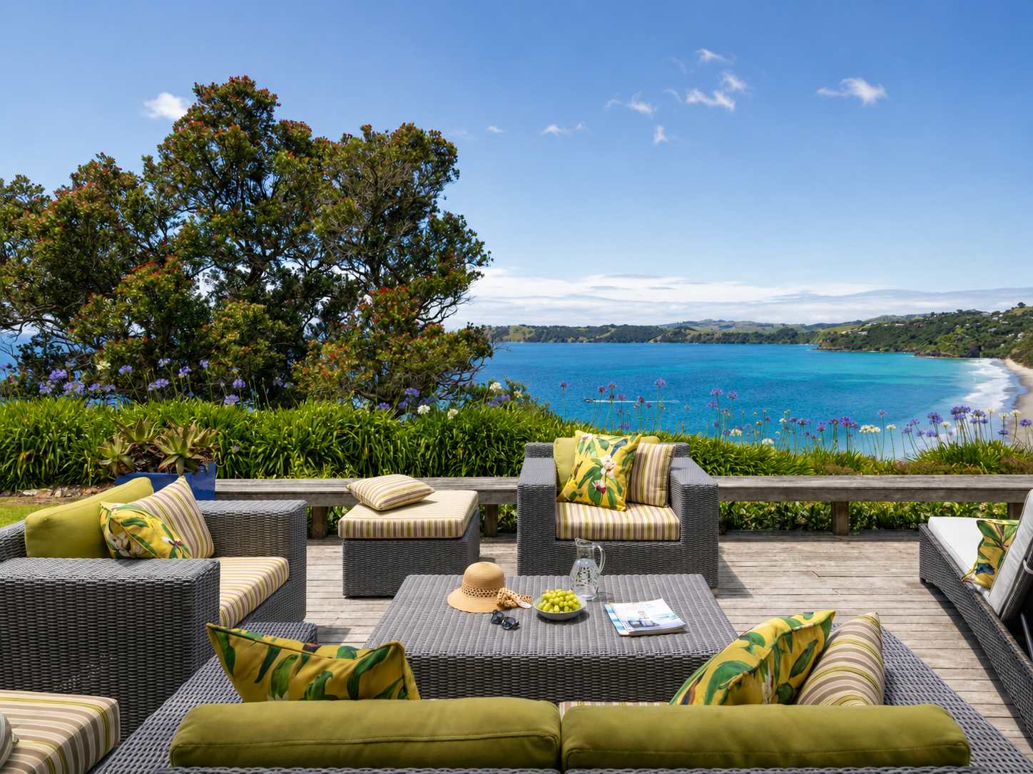 Wairua - Luxury living, views over Onetangi Beach — Onetangi, Auckland — vacation rental