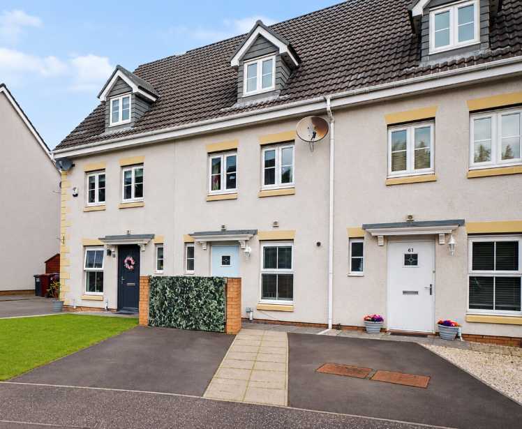3 Bedroom Family Home in Peaceful Neighbourhood in Hawthorn Avenue 59 G72 7AE - Property image 18 - VivreStays