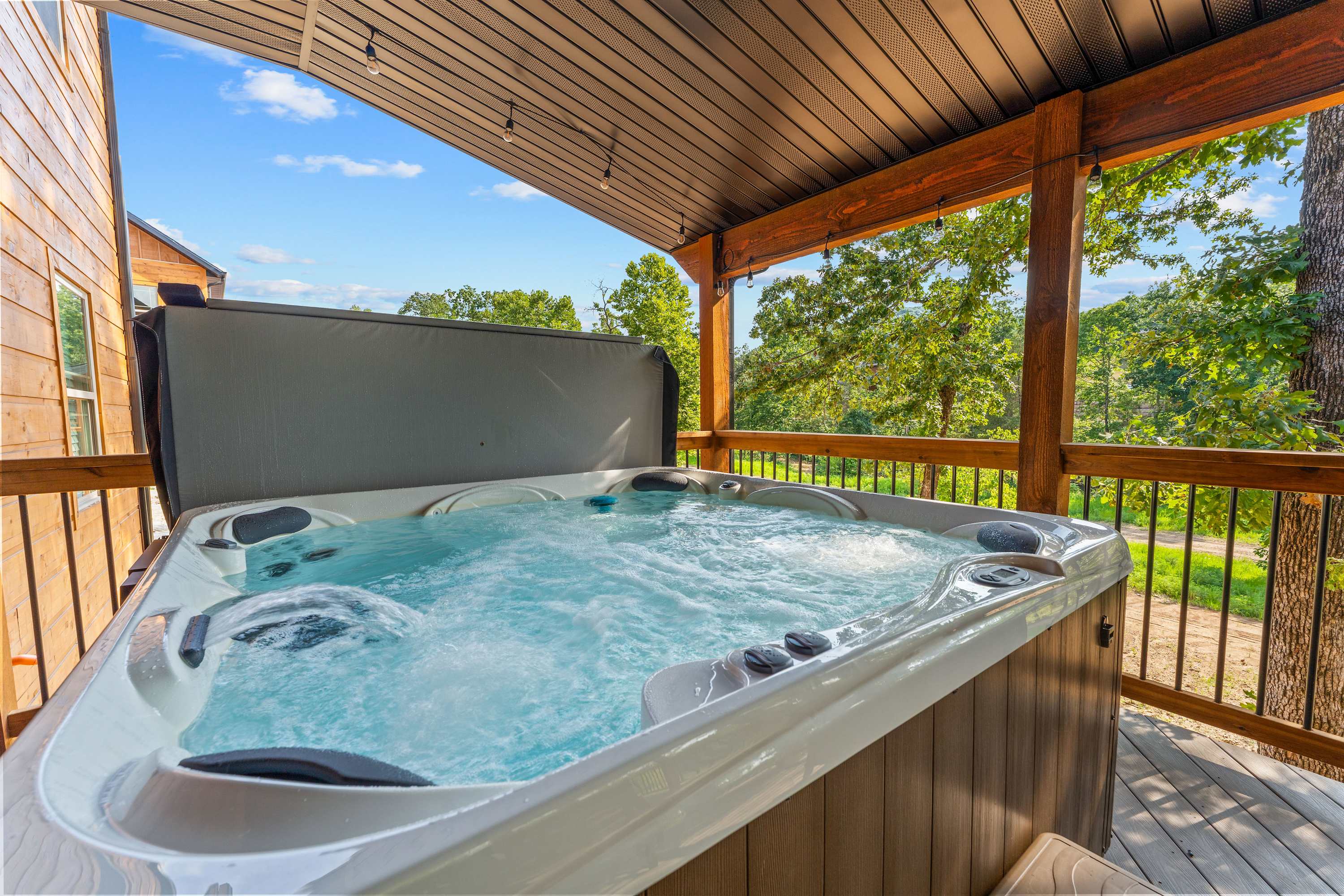 LakeSides Retreat with Amenities | Photo 3