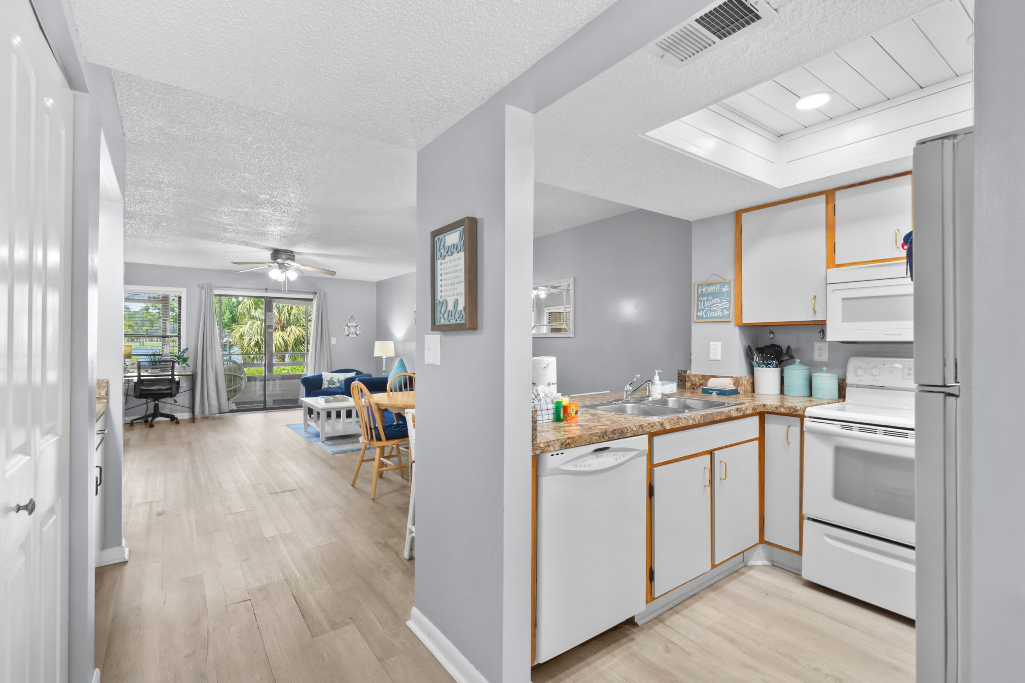 Dunes Pointe D3 Beach Nearby | Photo 12