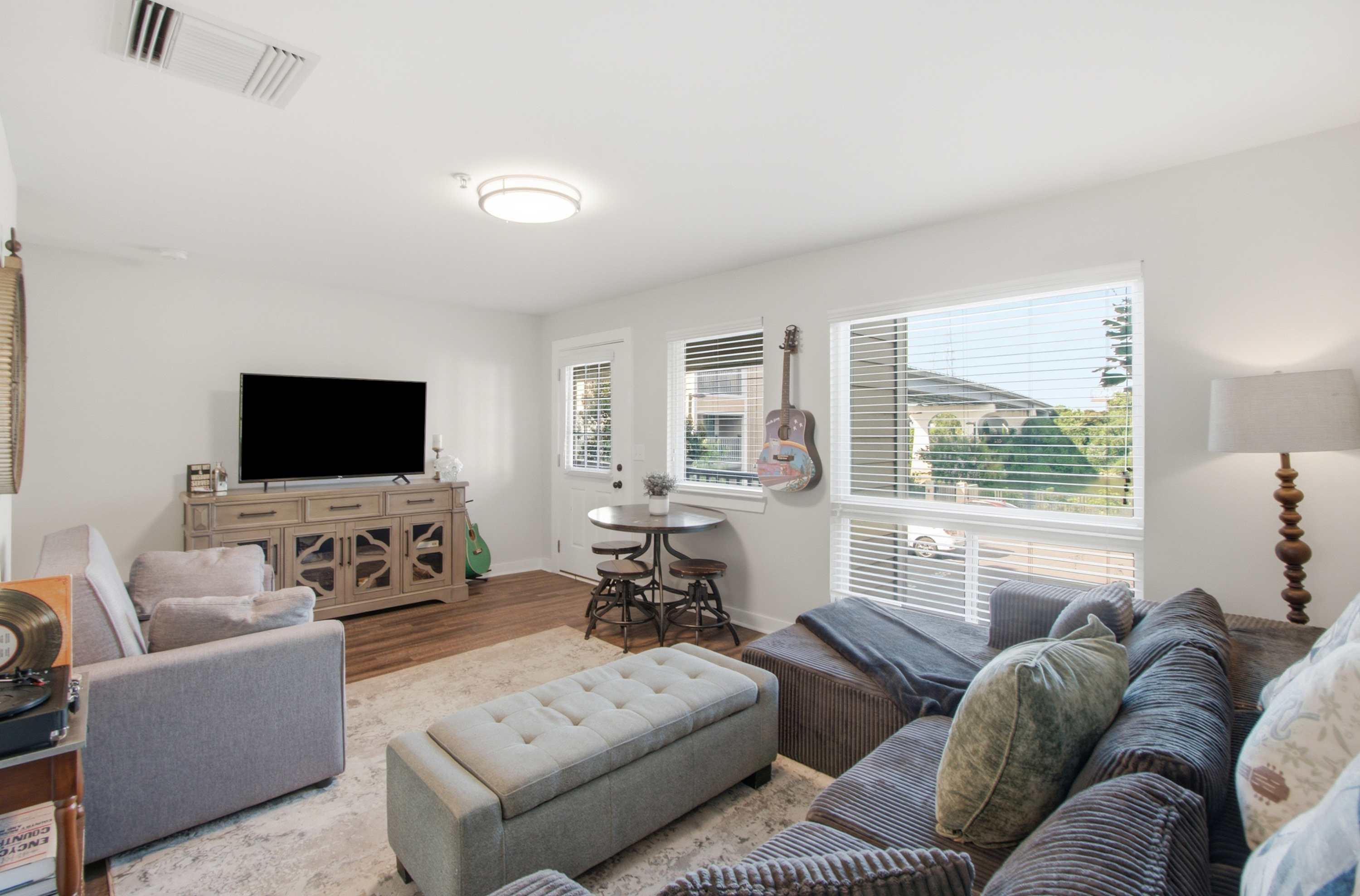 1062 Riverfront