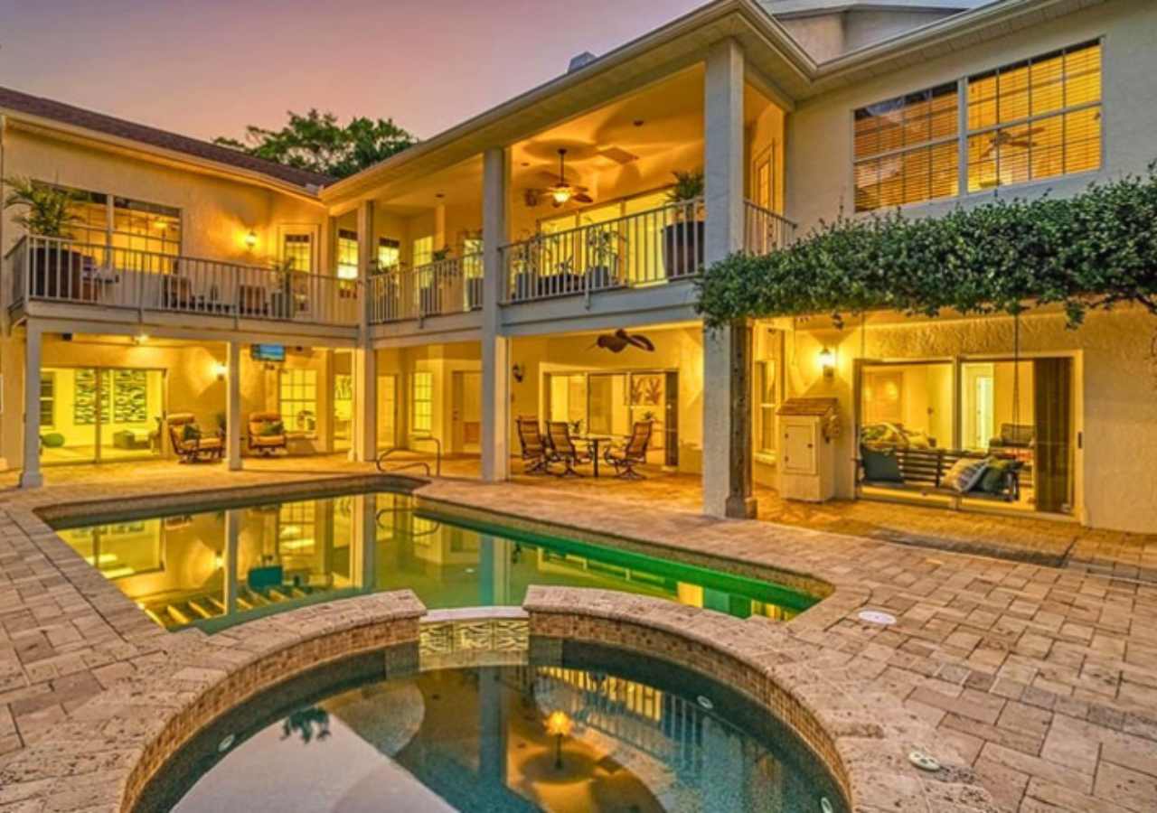 Luxury 6BR Retreat with Beach Access