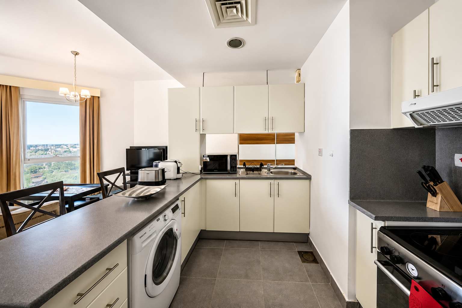 Modern Studio at Madison Residency - Image 8