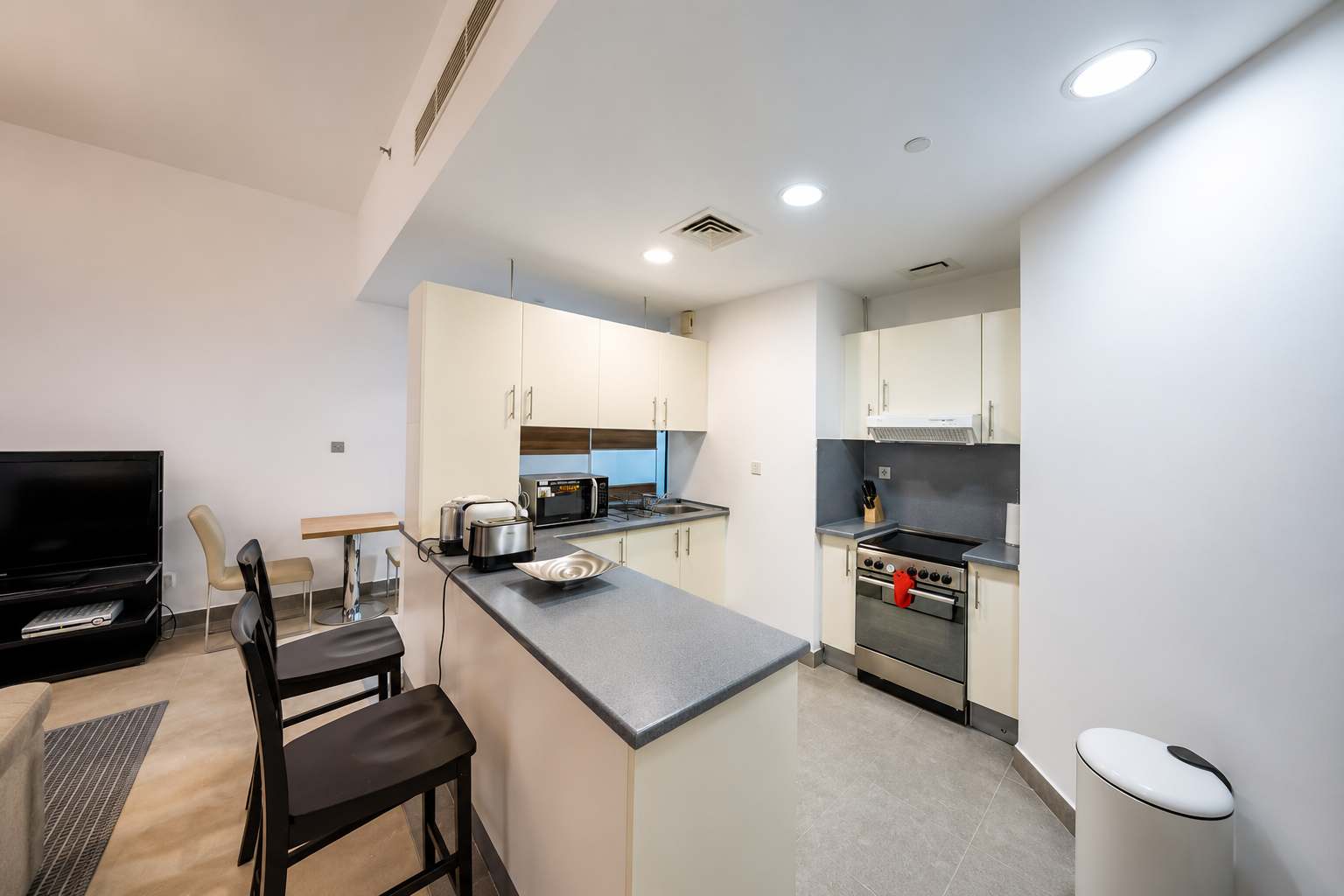 Modern Studio at Madison Residency - Image 6