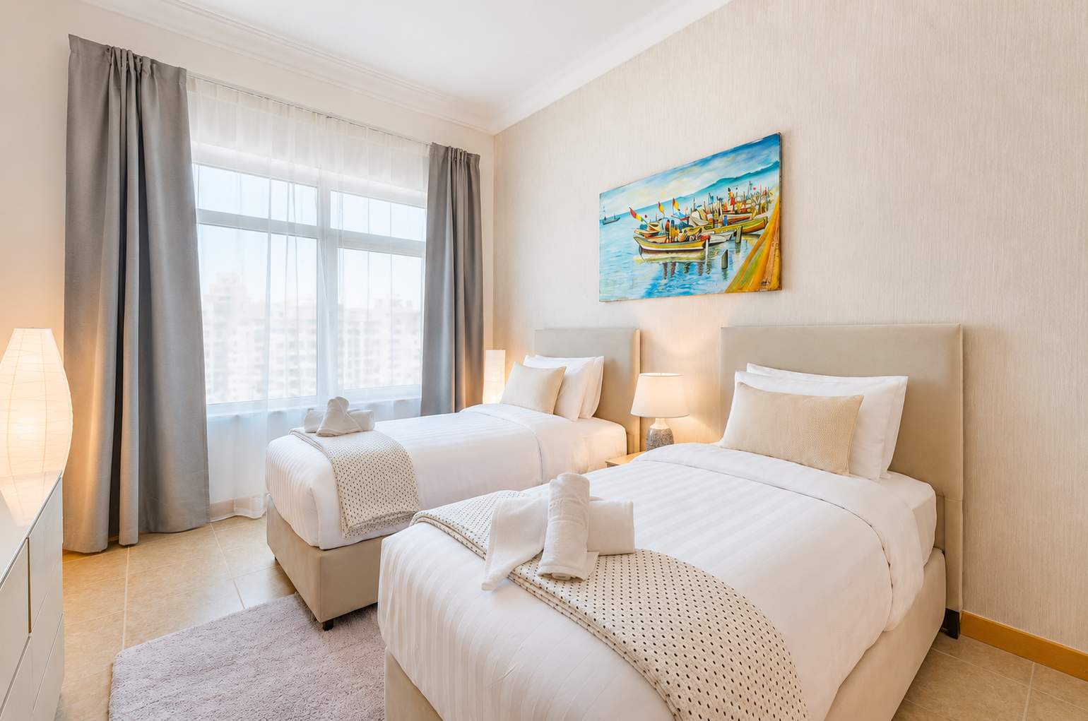 Luxury Dubai Apartment with Pool & Gym - Image 19