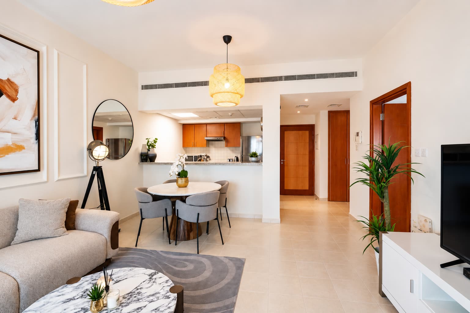 The Greens: Modern 1-Bedroom Apartment - Image 5