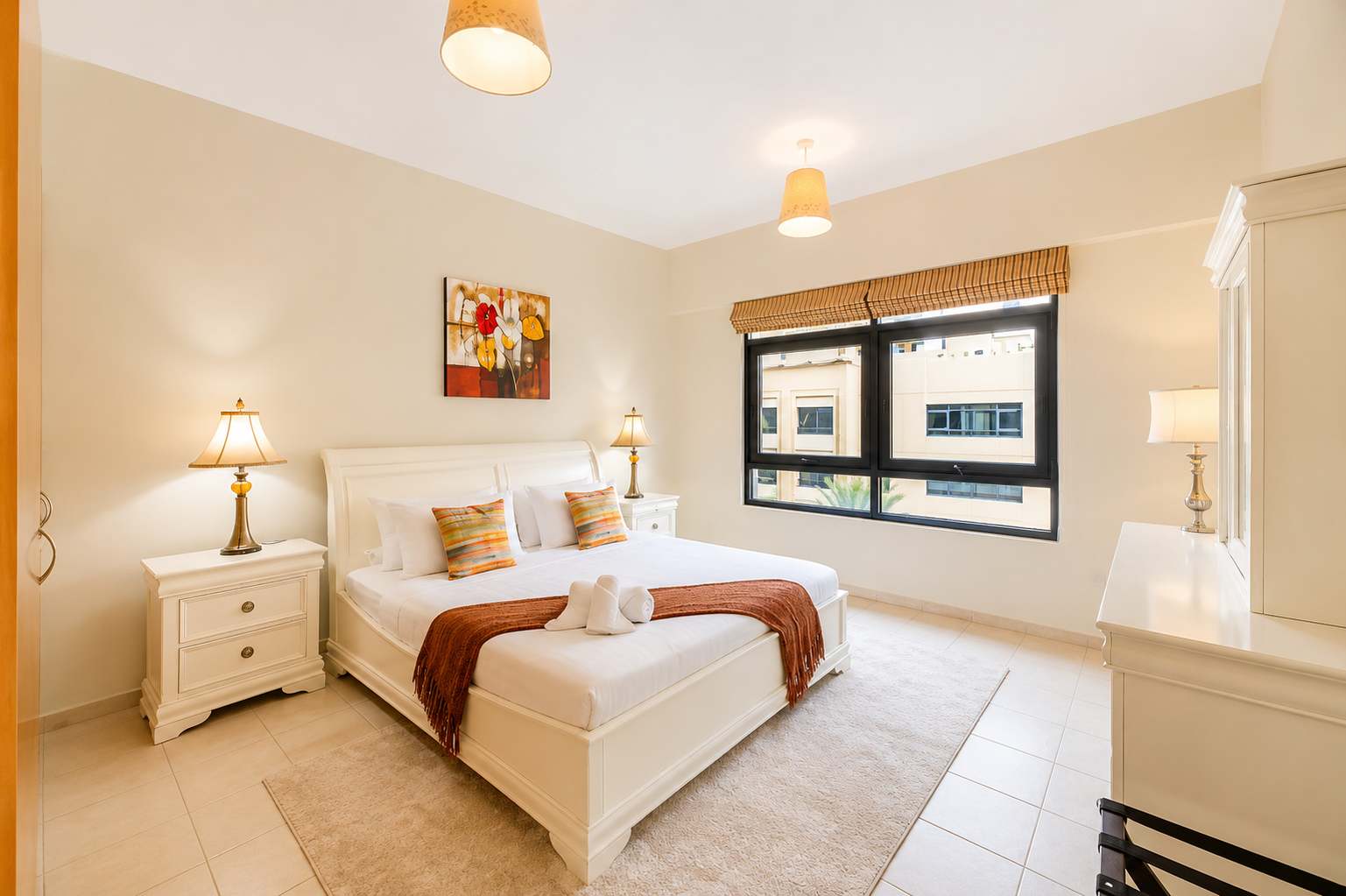 Greens Oasis: Stylish 2BR Apartment in Dubai - Image 12