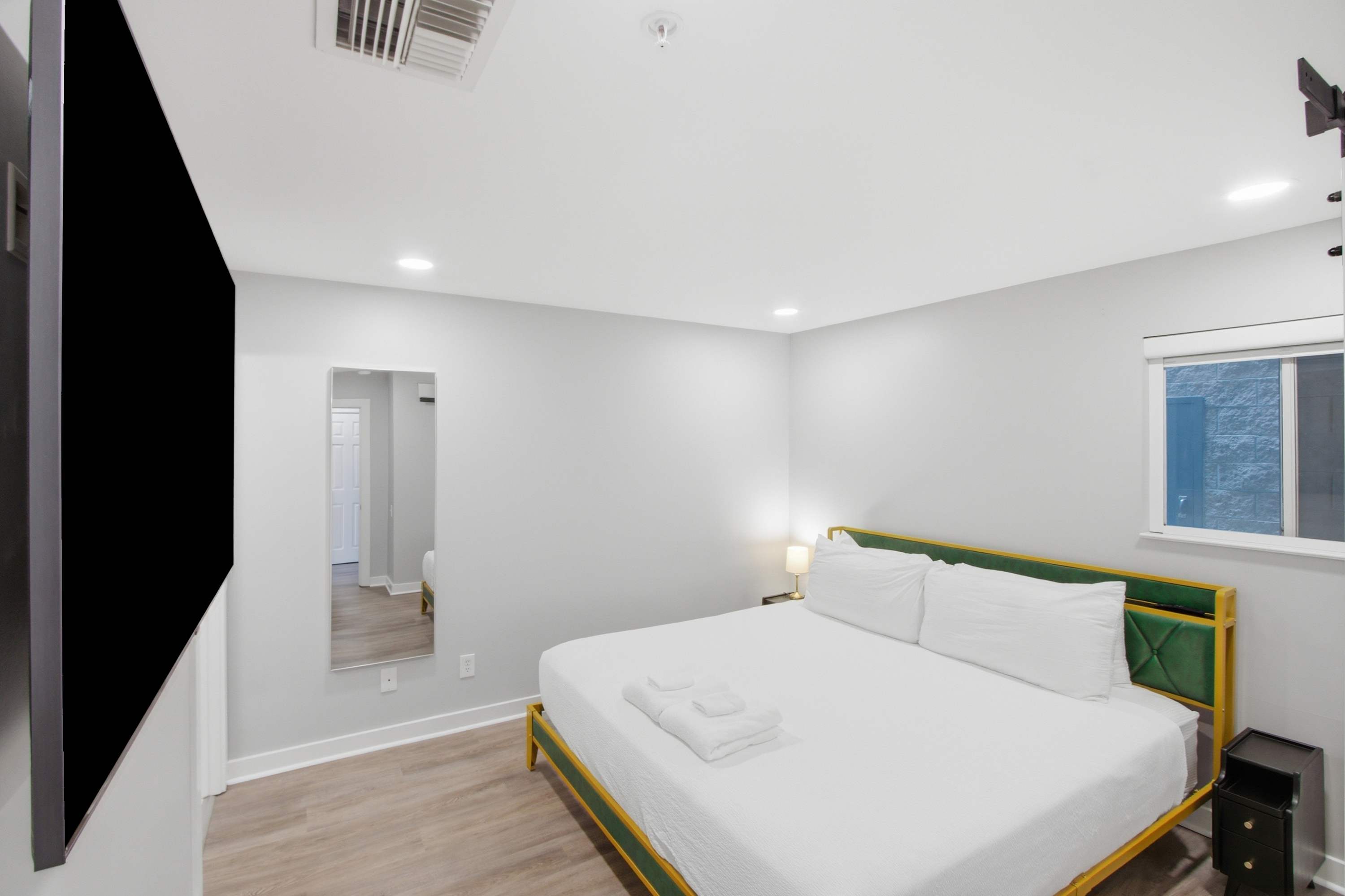 The Cumberland Condo – photo 2