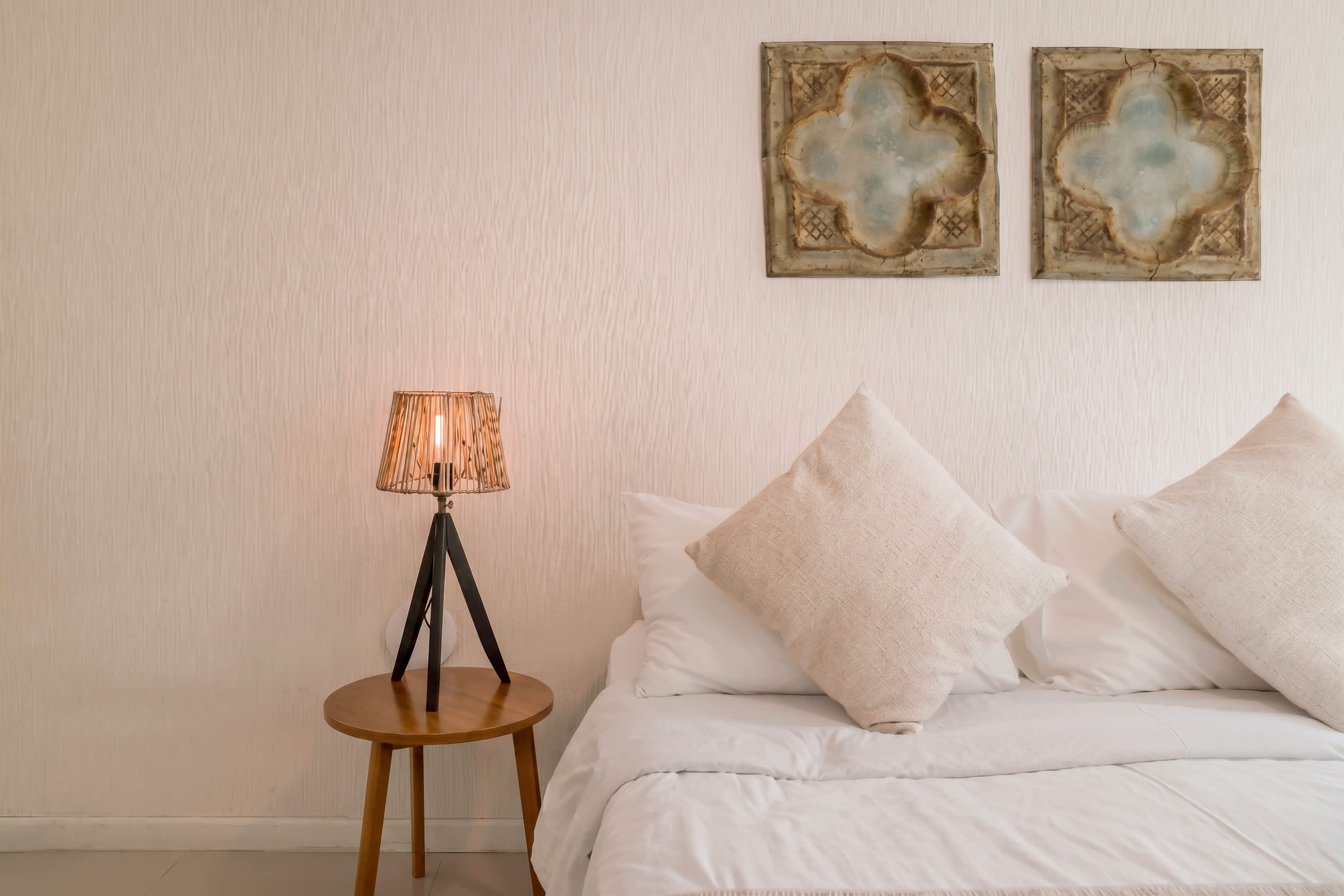 Relax in this cozy and elegantly decorated space, perfect for unwinding after a day exploring the city.