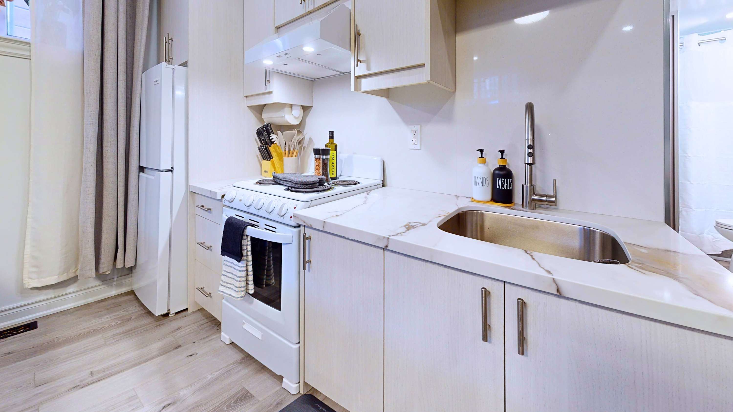 Cook and prep with ease using these essential kitchen tools and basic appliances for your daily meals