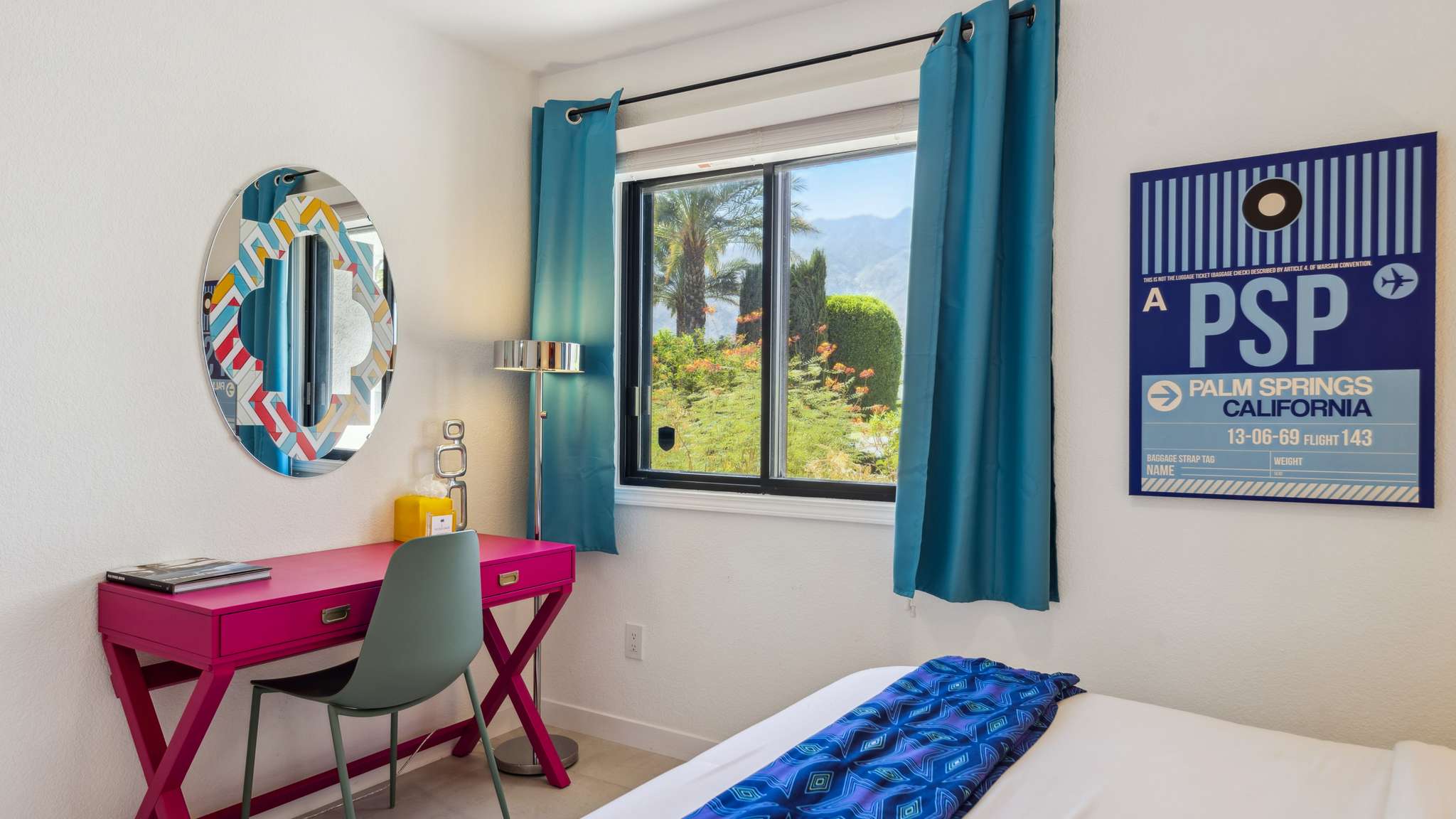 Guest Bedroom 1: Queen