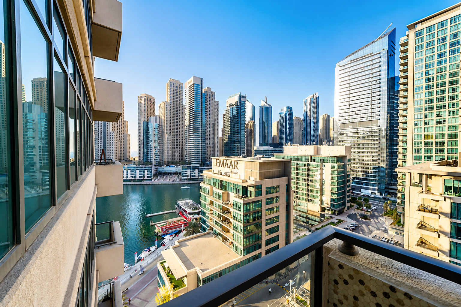 Dubai Marina 1BR Apartment with Gym & Pool - Image 16