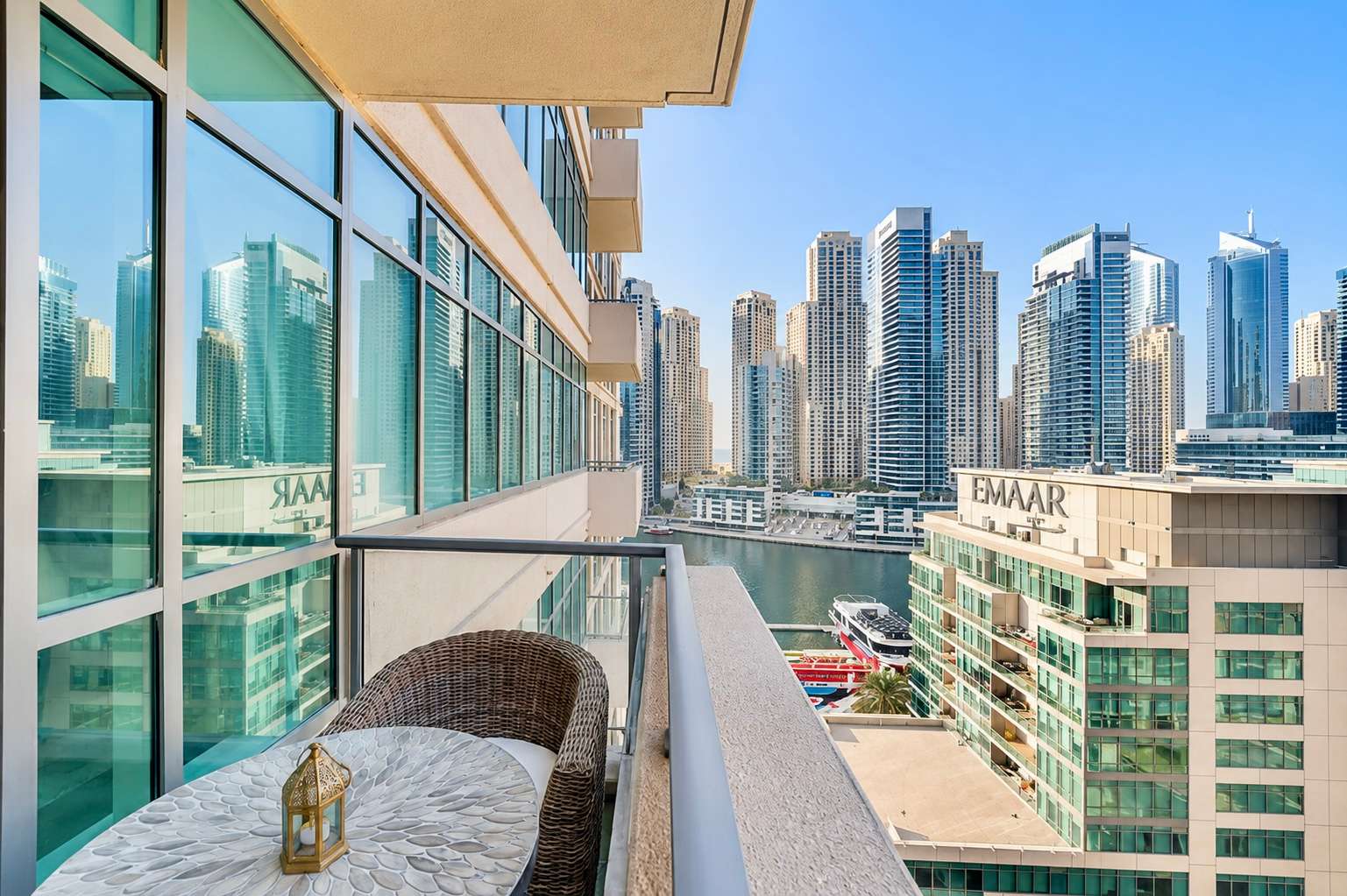 Dubai Marina 1BR Apartment with Gym & Pool - Image 17