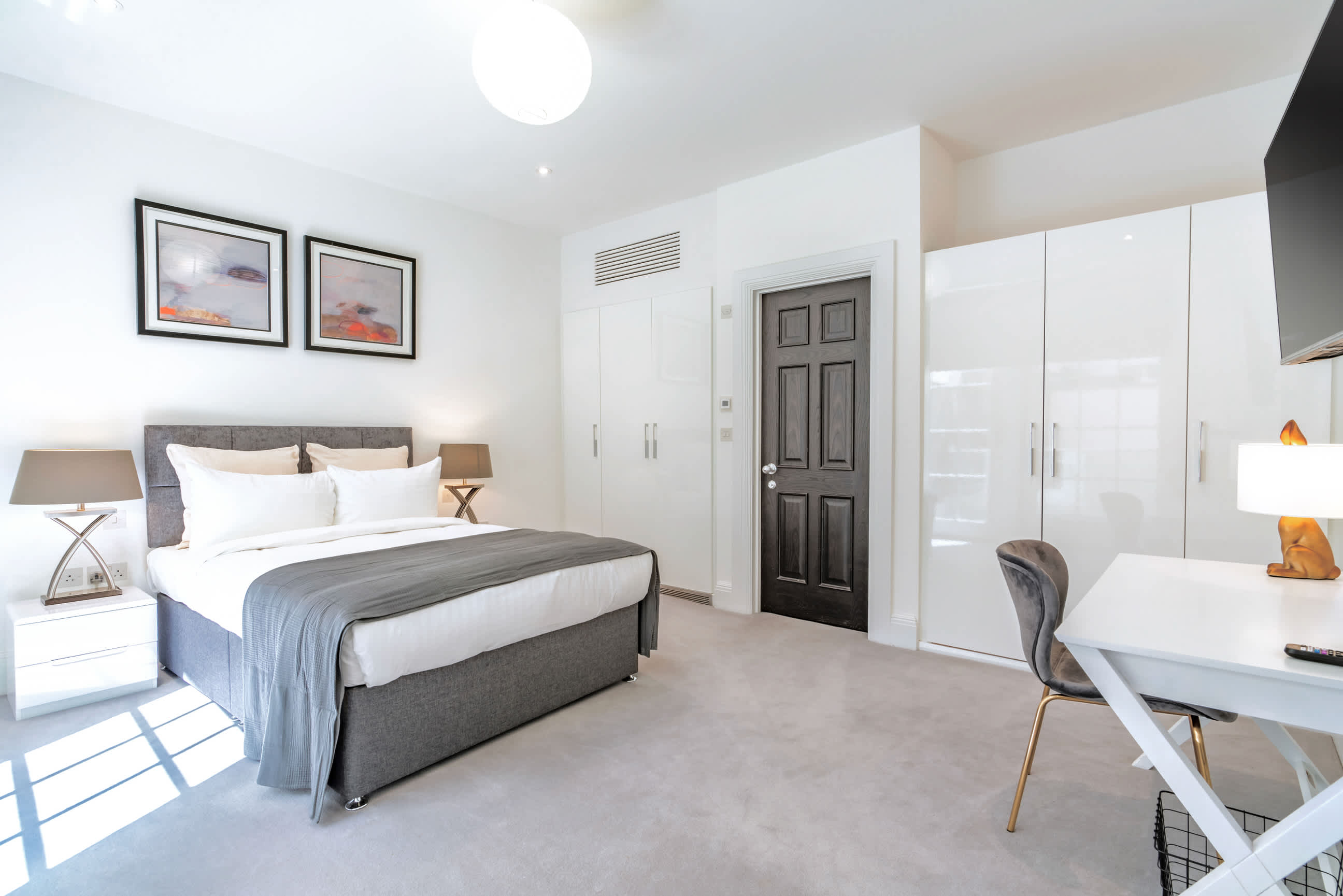 The Courtyard Clause at No 64 in Lincoln's Inn Fields 64 WC2A 3JX - Property image 9 - VivreStays