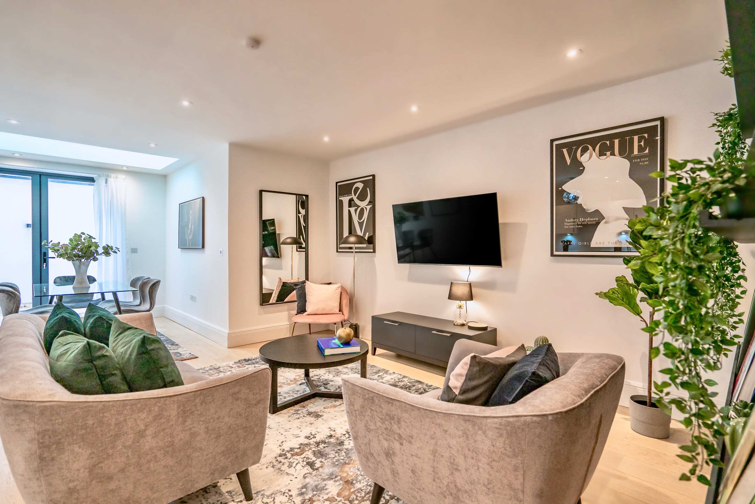 The Courtyard Clause at No 64 in Lincoln's Inn Fields 64 WC2A 3JX - Property image 2 - VivreStays