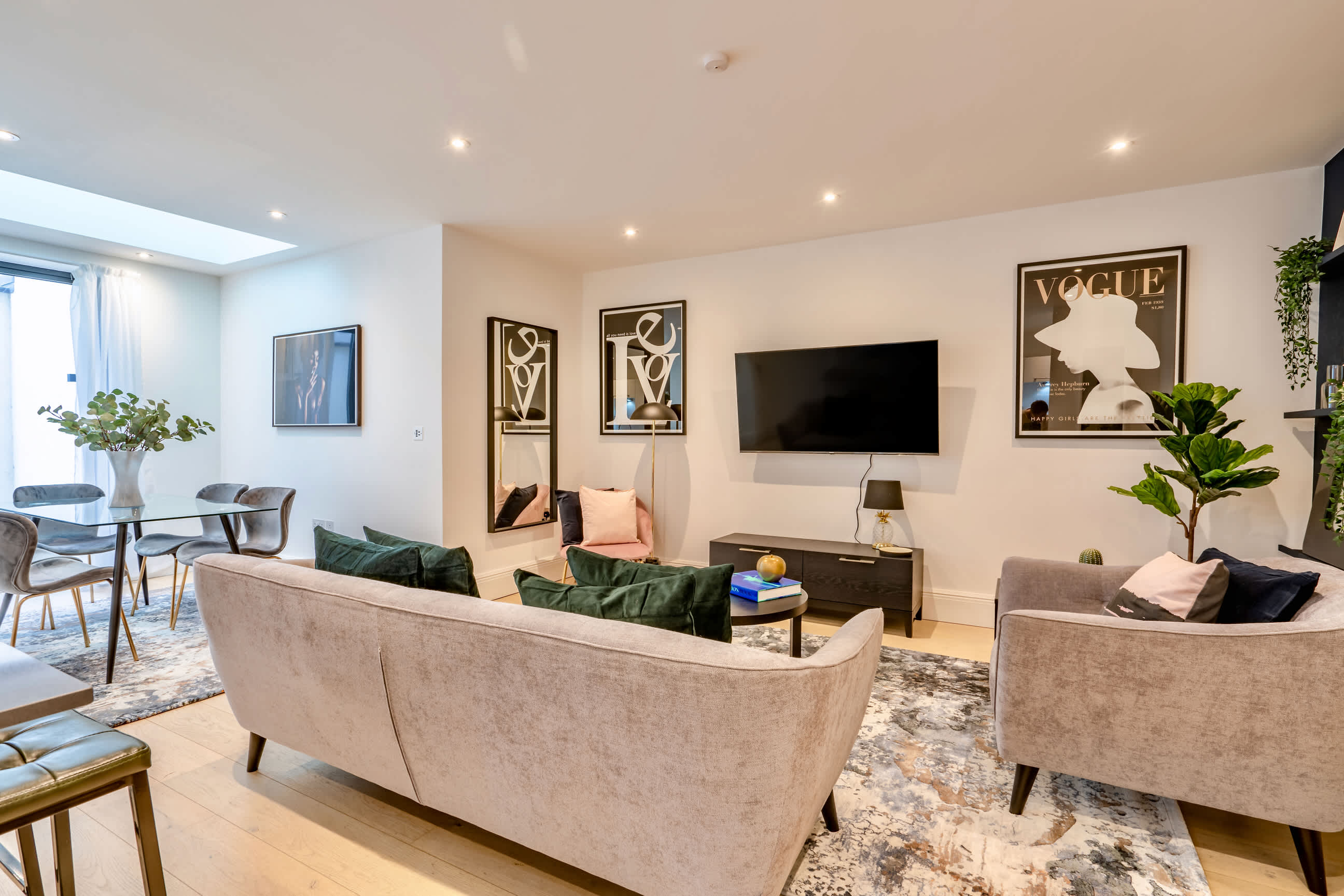 The Courtyard Clause at No 64 serviced apartment - London - VivreStays