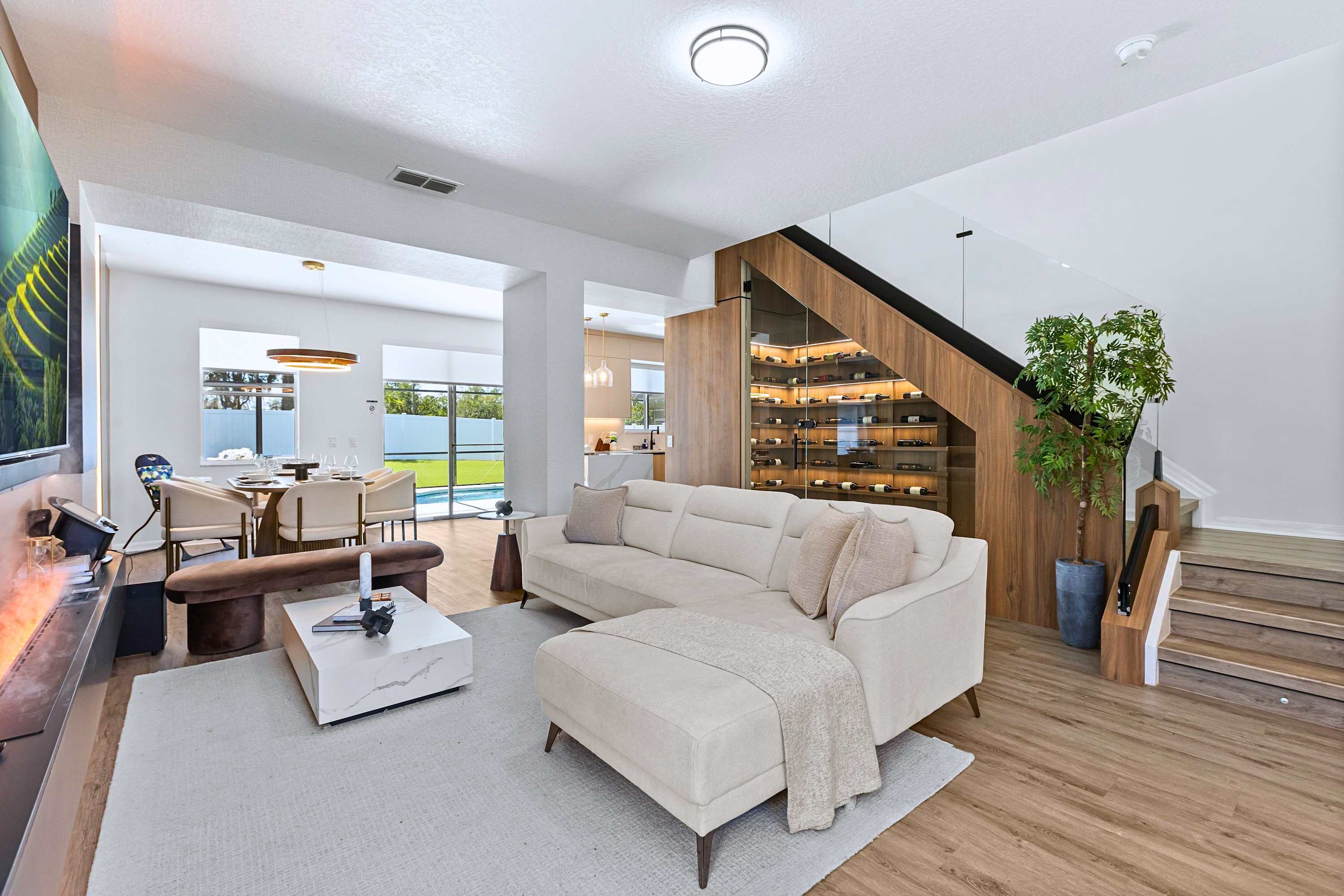Upstay Contemporary Retreat w Pool BBQ Backyard