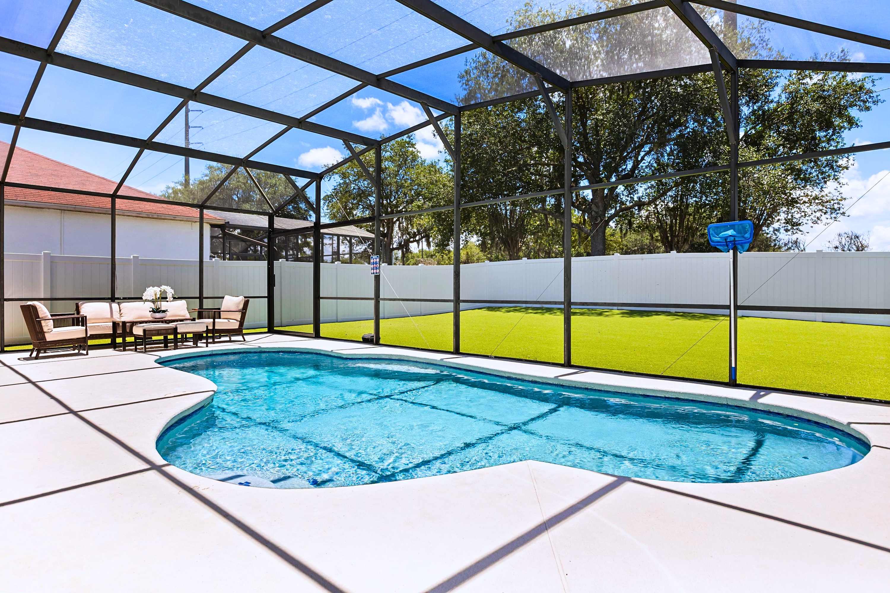 Pool days done right. The perfect spot to lounge and unwind all afternoon