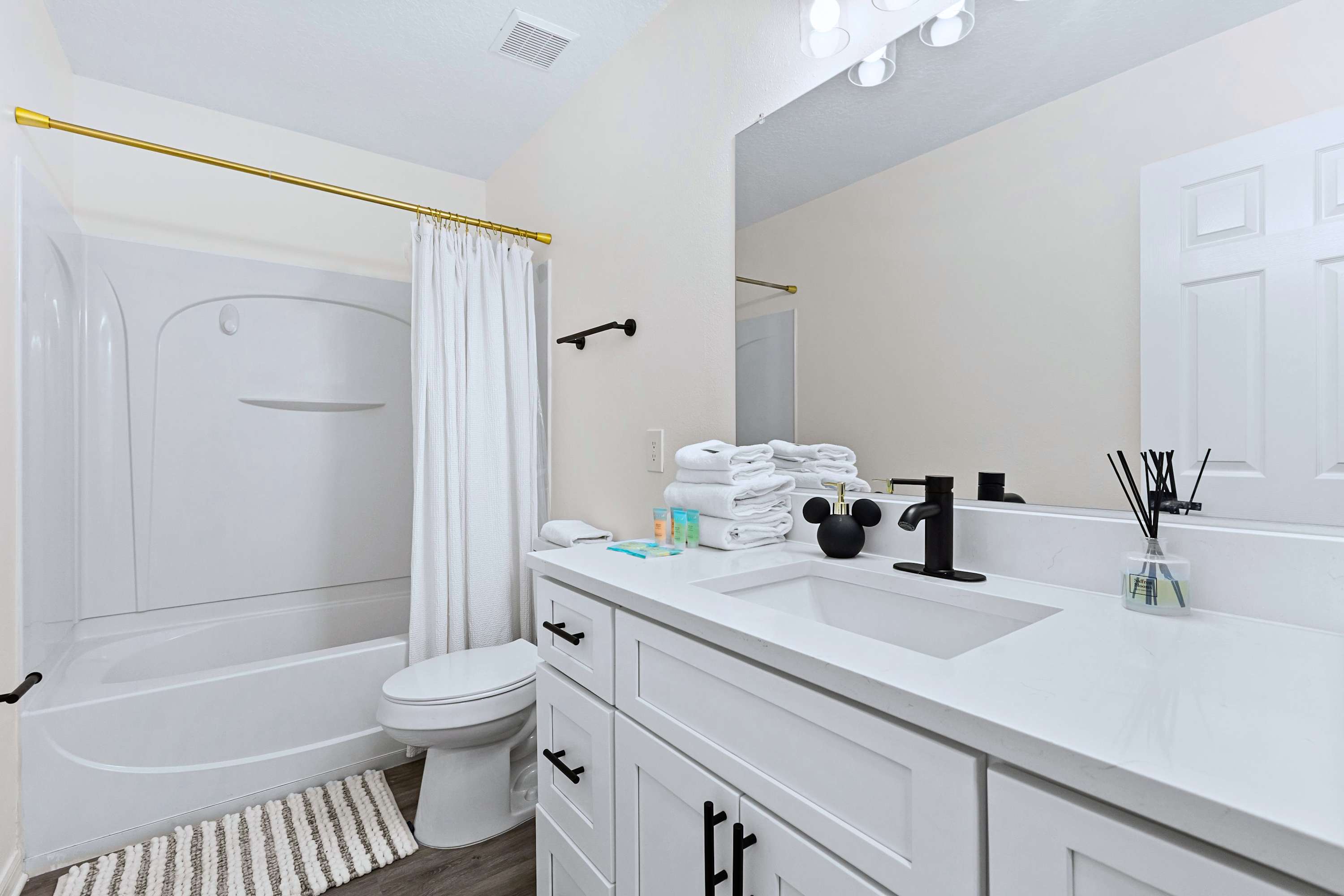 Indulge in a little self care. Choose between a refreshing rinse in the modern shower or a deeply relaxing bath