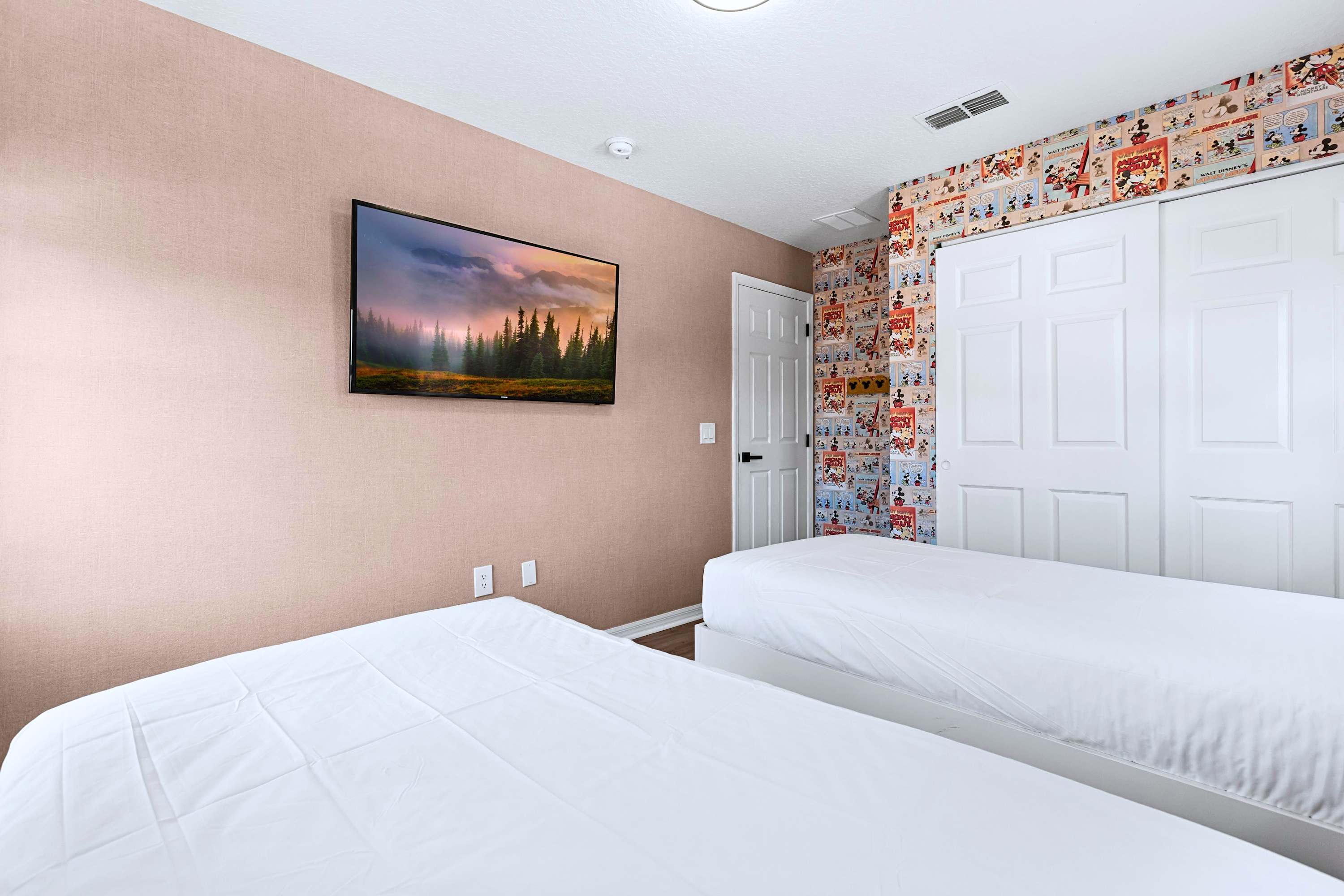 The ultimate setup for sharing. Wind down with your favorite movies on the screen while tucked into soft, premium sheets