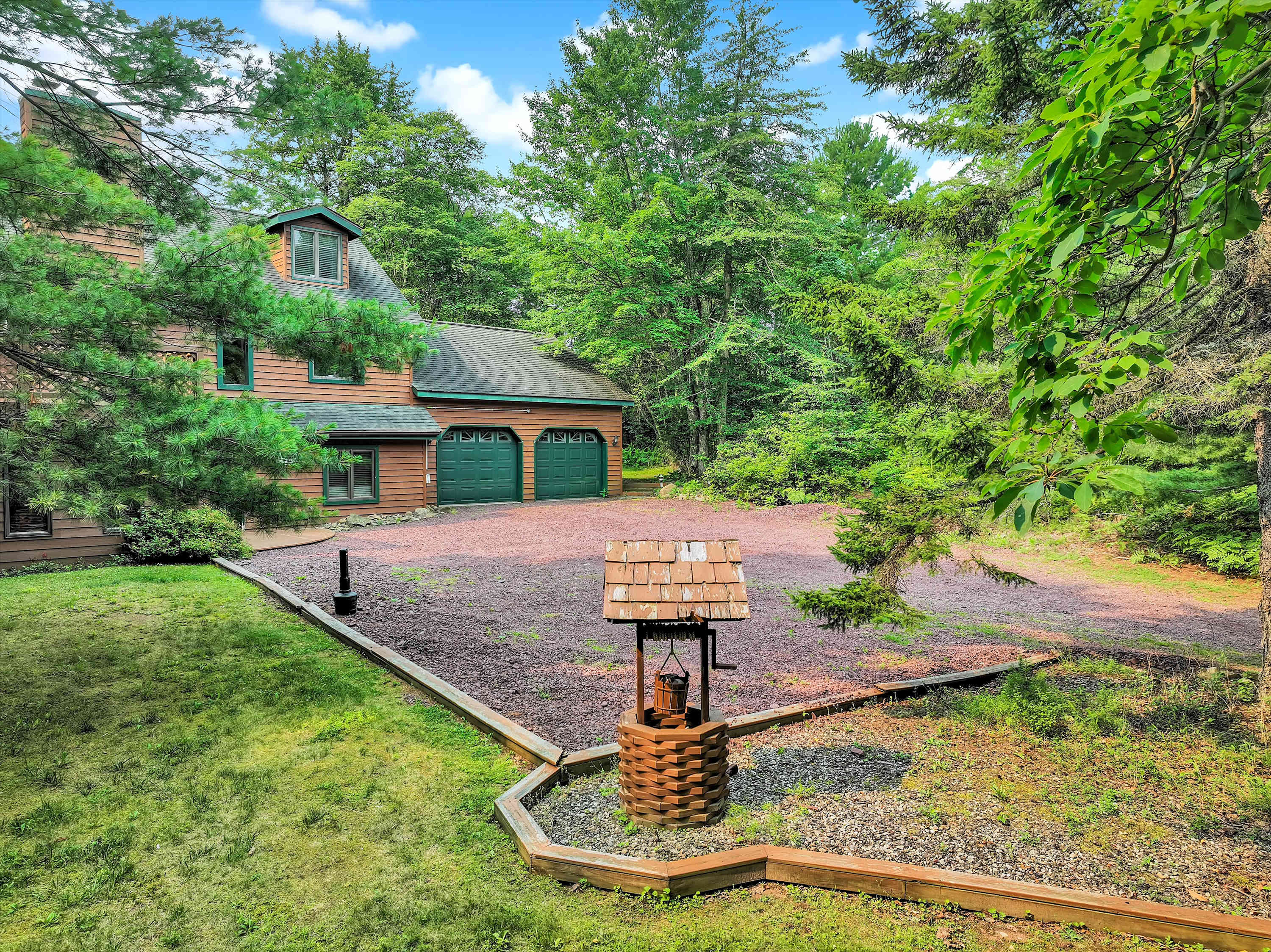 Pocono Cabin Retreat | Hot Tub |Firepit |Game Room