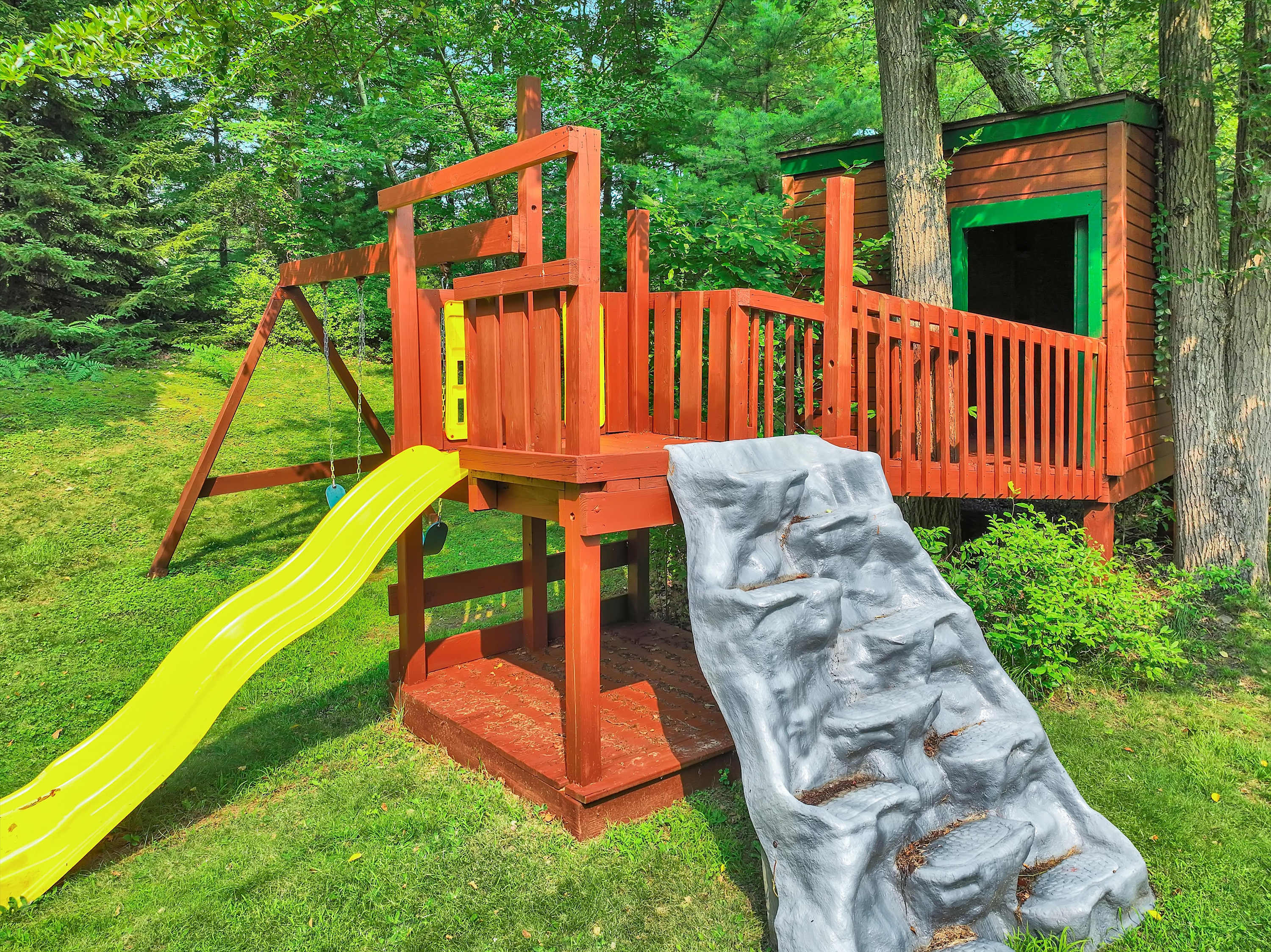 Pocono Cabin Retreat | Hot Tub |Firepit |Game Room