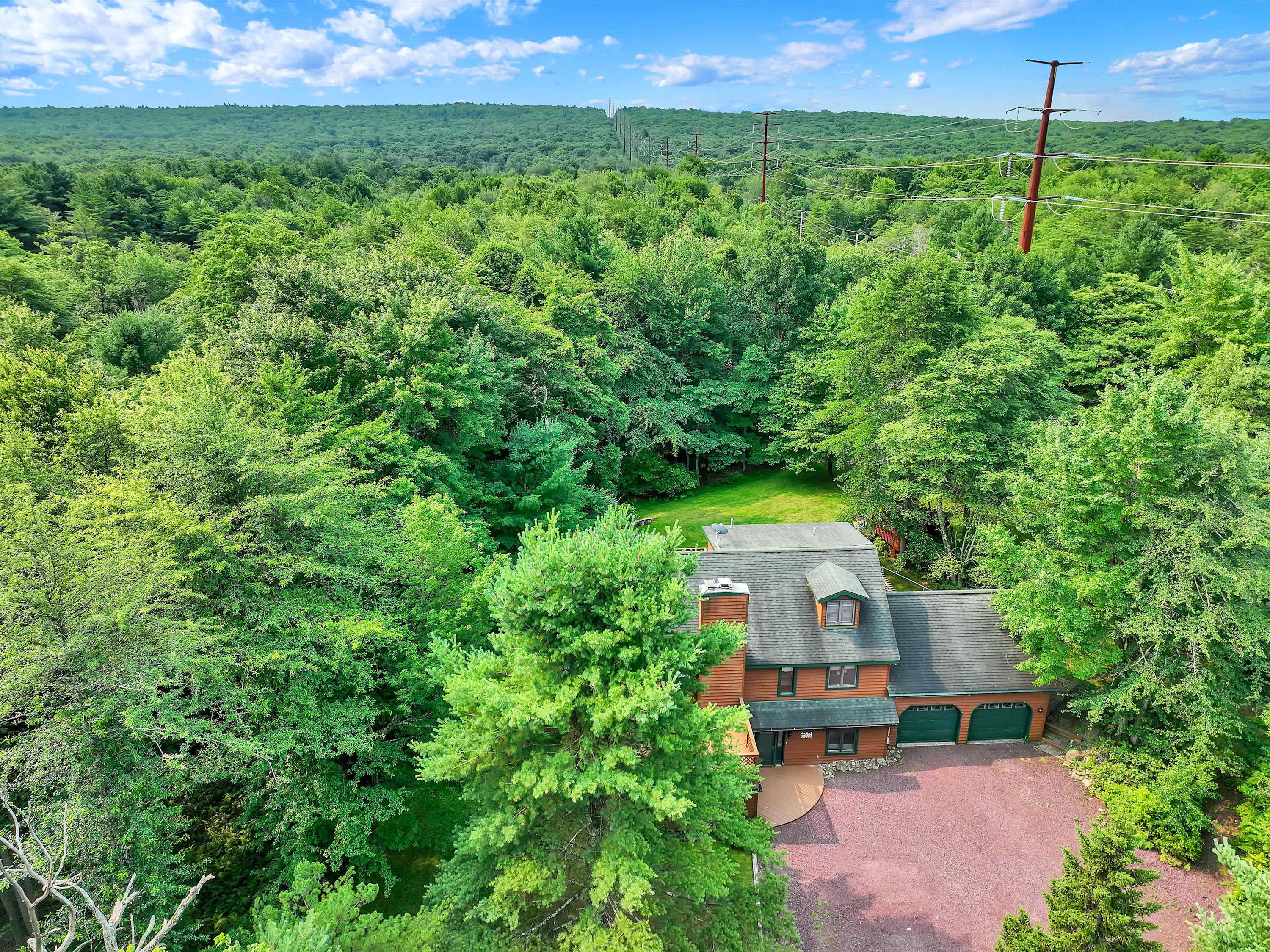 Pocono Cabin Retreat | Hot Tub |Firepit |Game Room