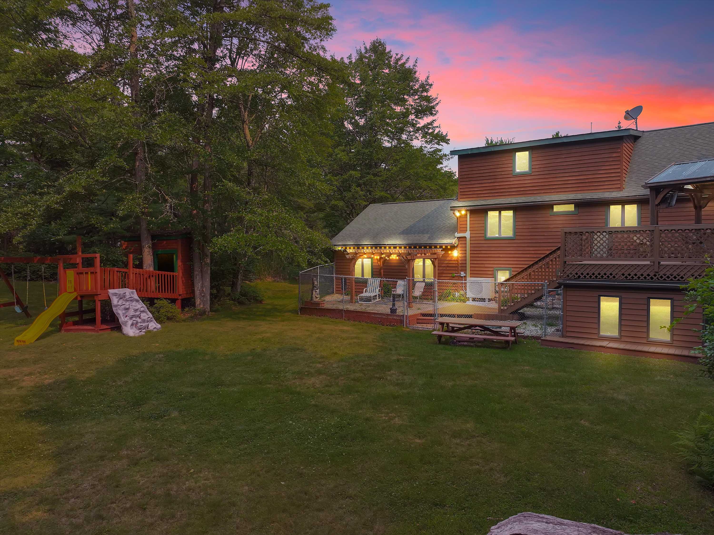 Pocono Cabin Retreat | Hot Tub |Firepit |Game Room