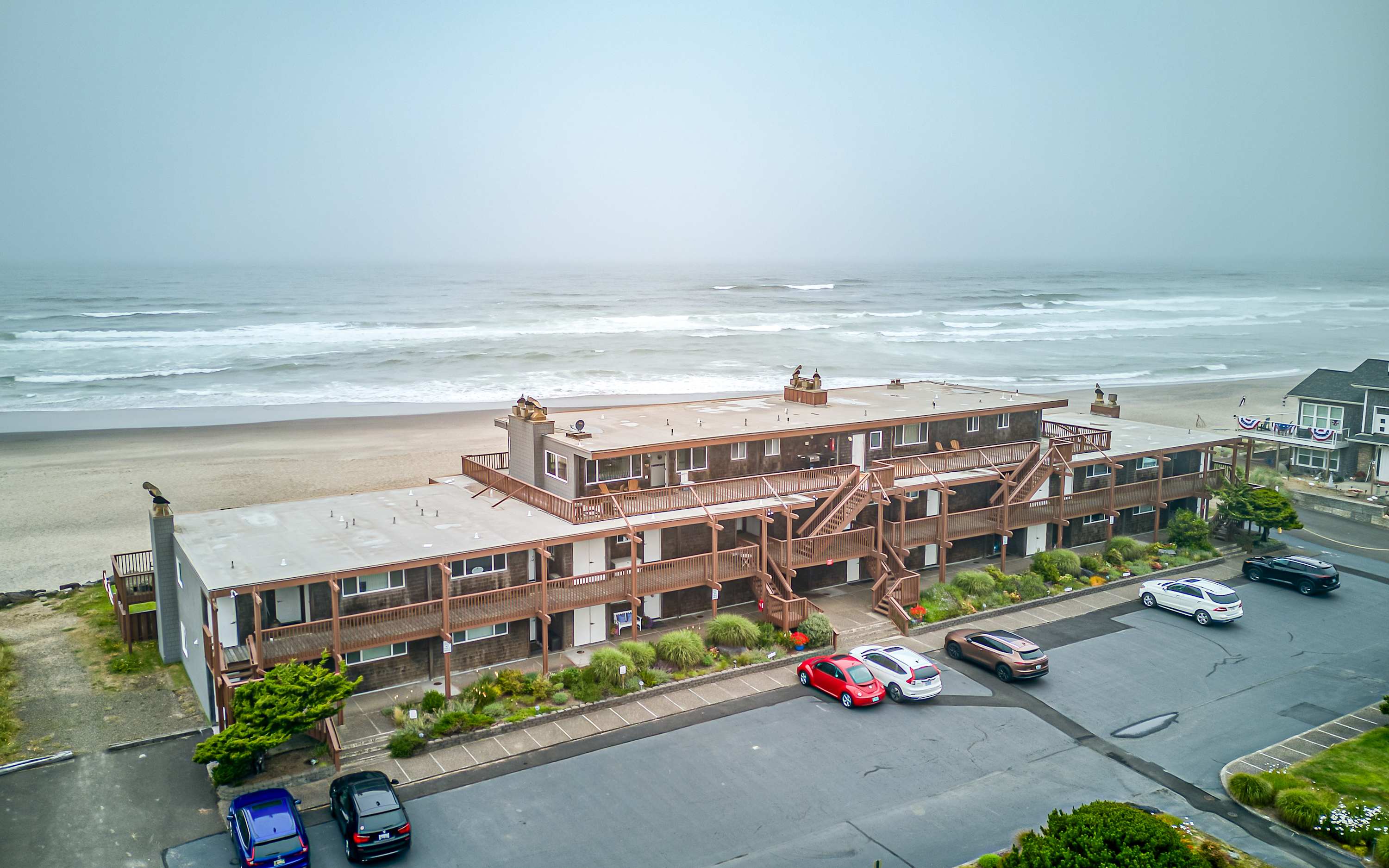Oceanfront Condo with Sweeping Views and Beach Access