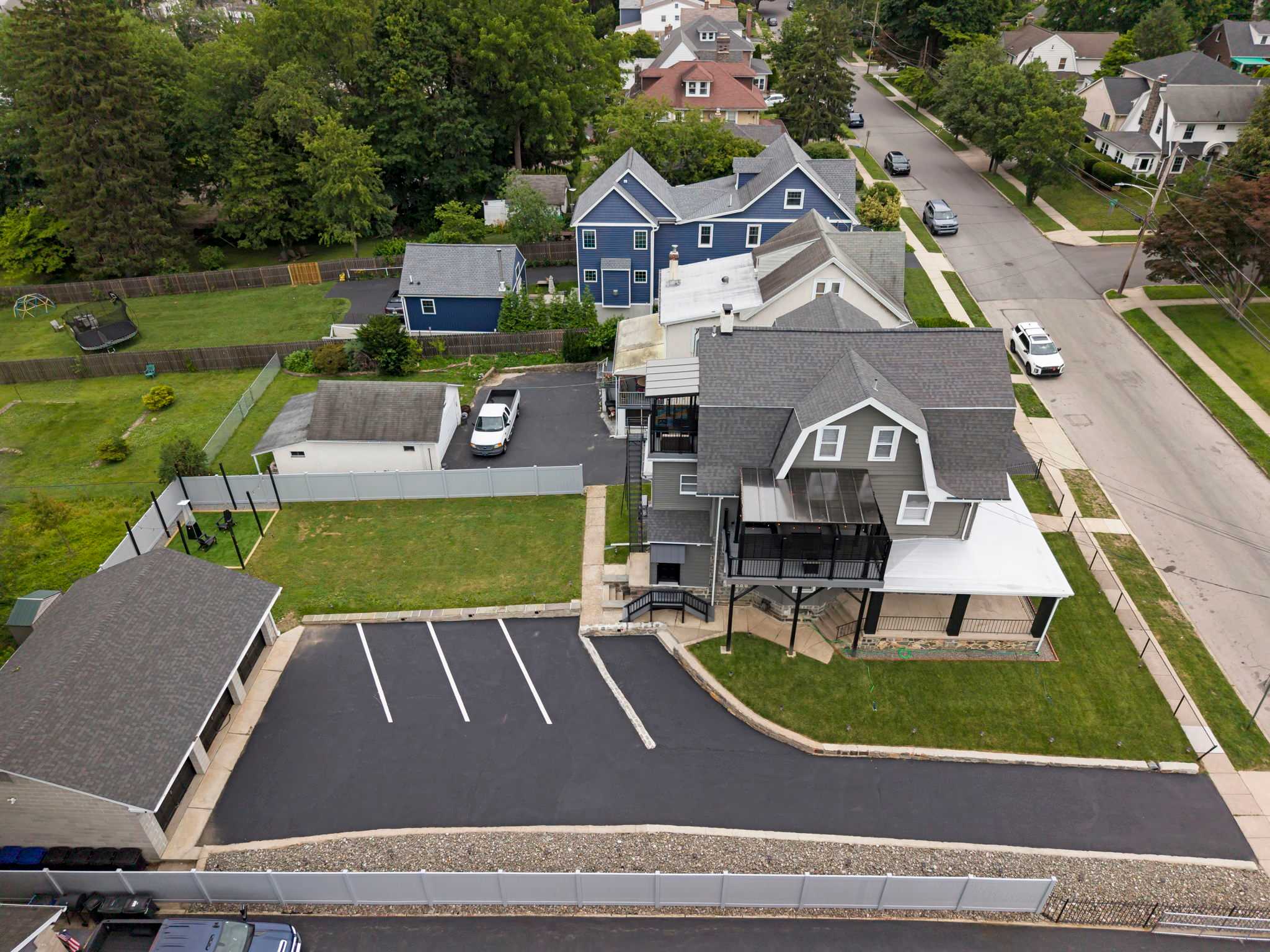 Brand New 1BDR Near Downtown Ardmore | Free Park