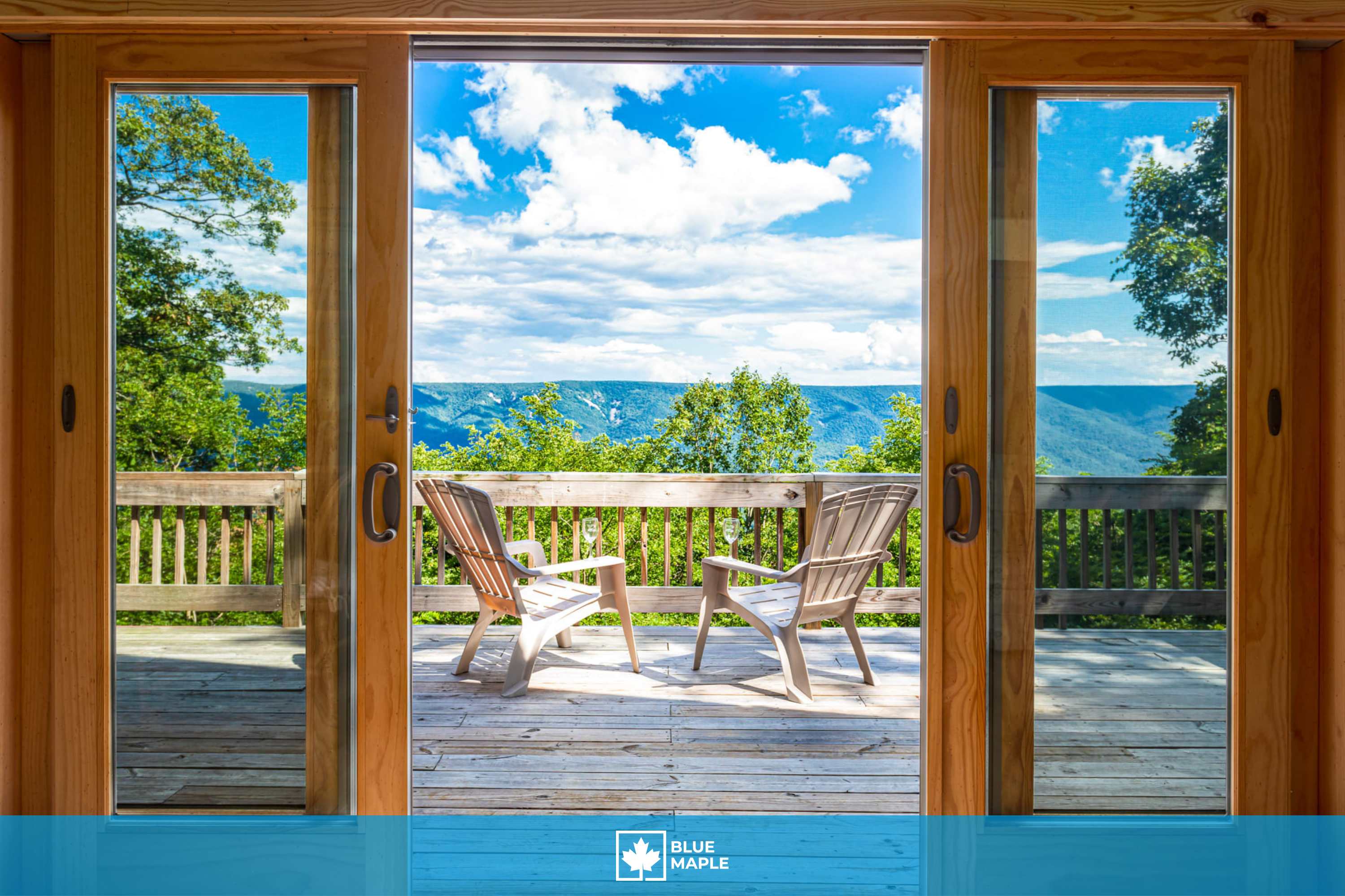 3BR cabin w/ scenic deck and pet-friendly