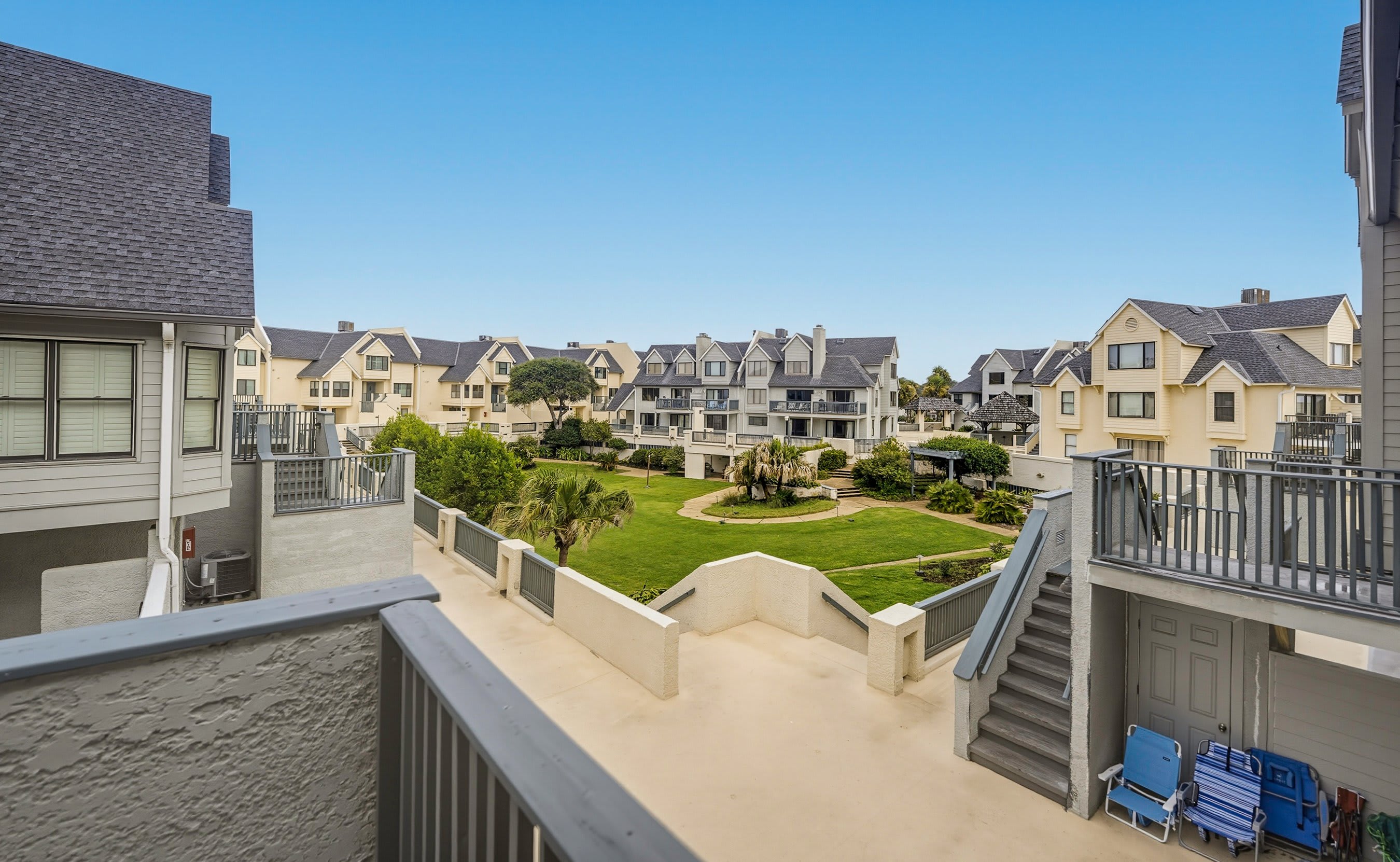 633 Newhaven Stunning Ocean Views | Photo 10