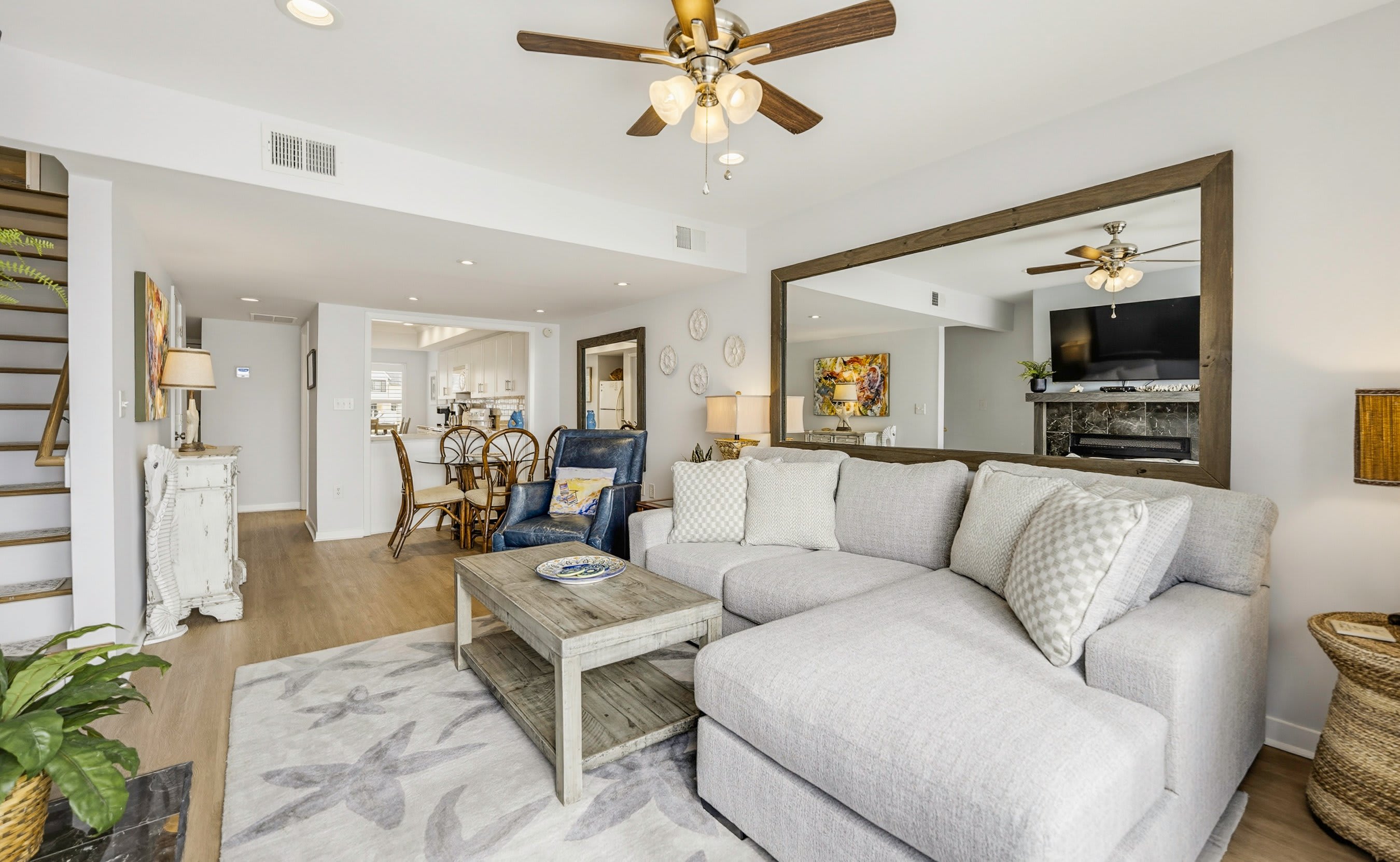 633 Newhaven Stunning Ocean Views | Photo 5